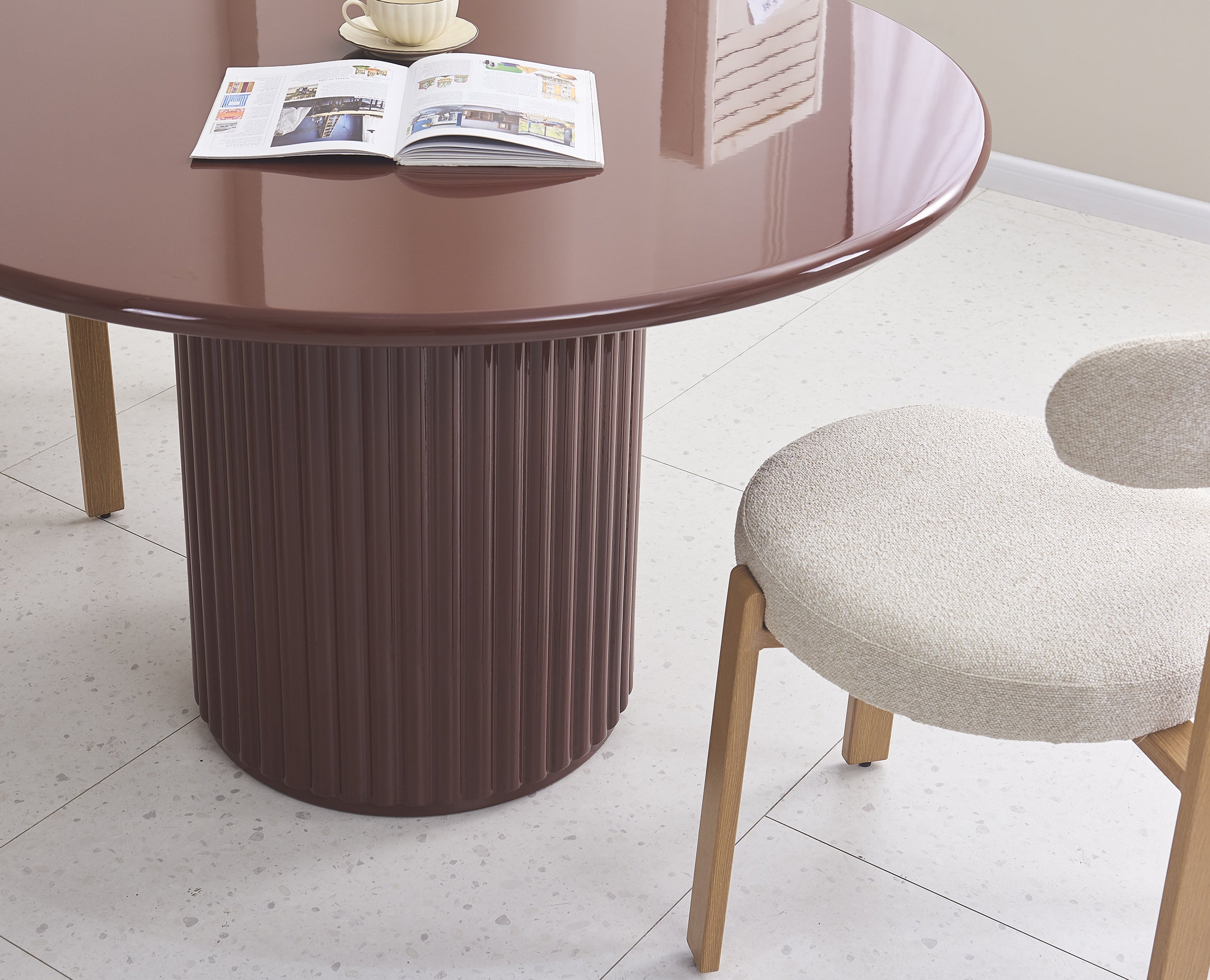 Bezogenes Esszimmerstuhl Afinatte in beige Bouclé