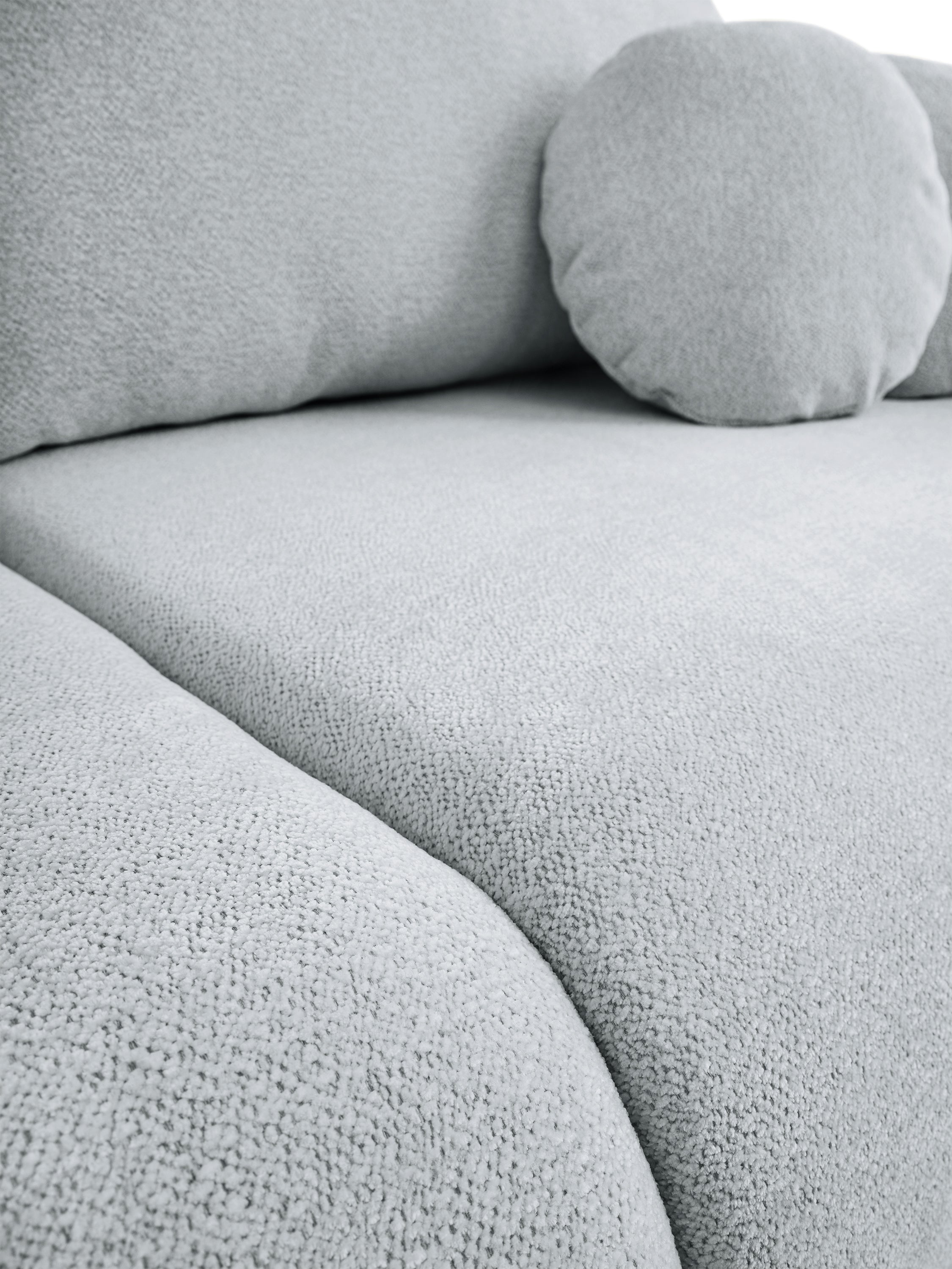Dreisitziges ausklappbares Sofa Ovally mit Stauraum, hellgrauer Chenillestoff