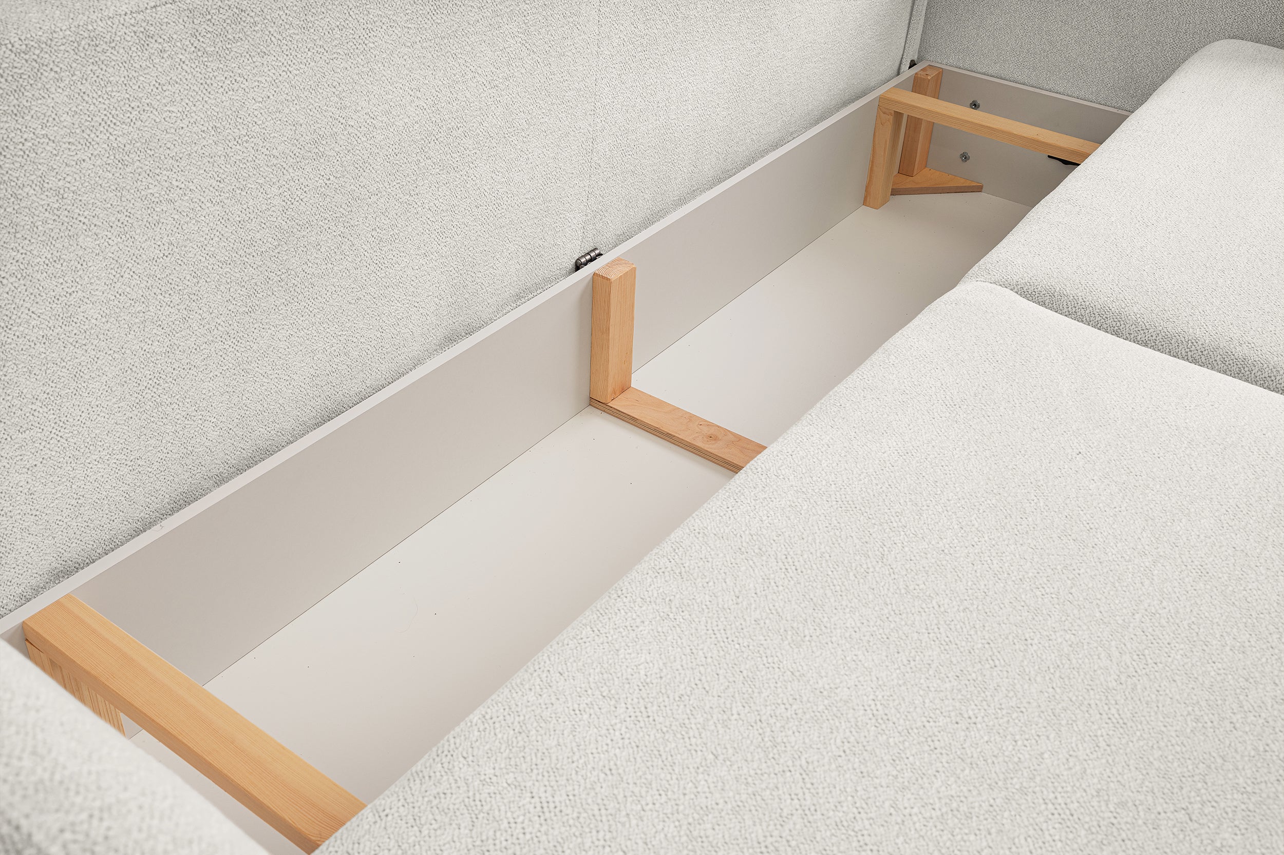 Dreisitziges ausklappbares Sofa Ovally mit Stauraum, cremefarbenes Chenille