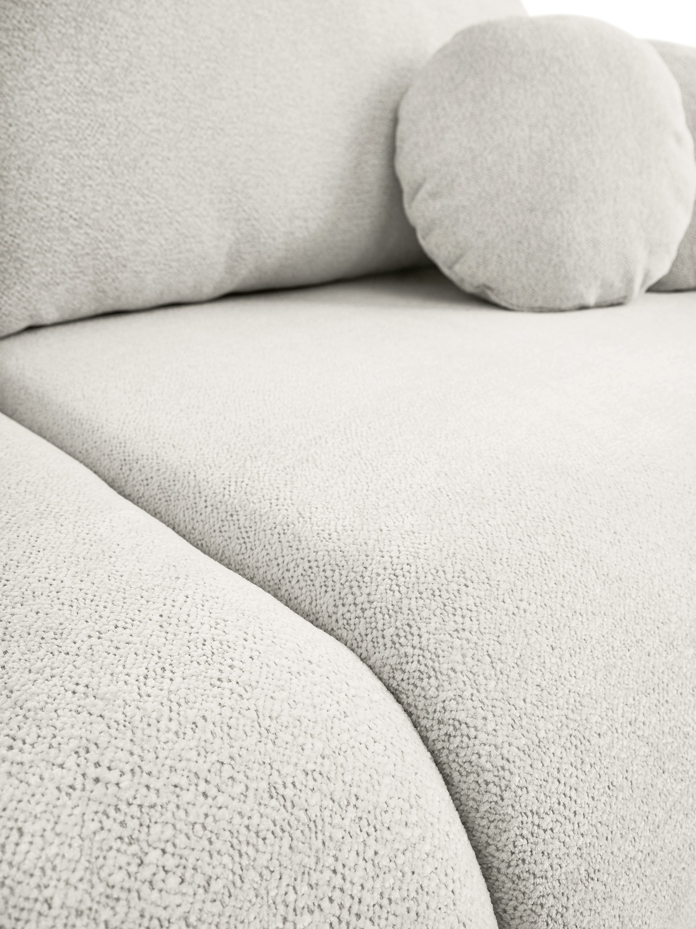 Dreisitziges ausklappbares Sofa Ovally mit Stauraum, cremefarbenes Chenille