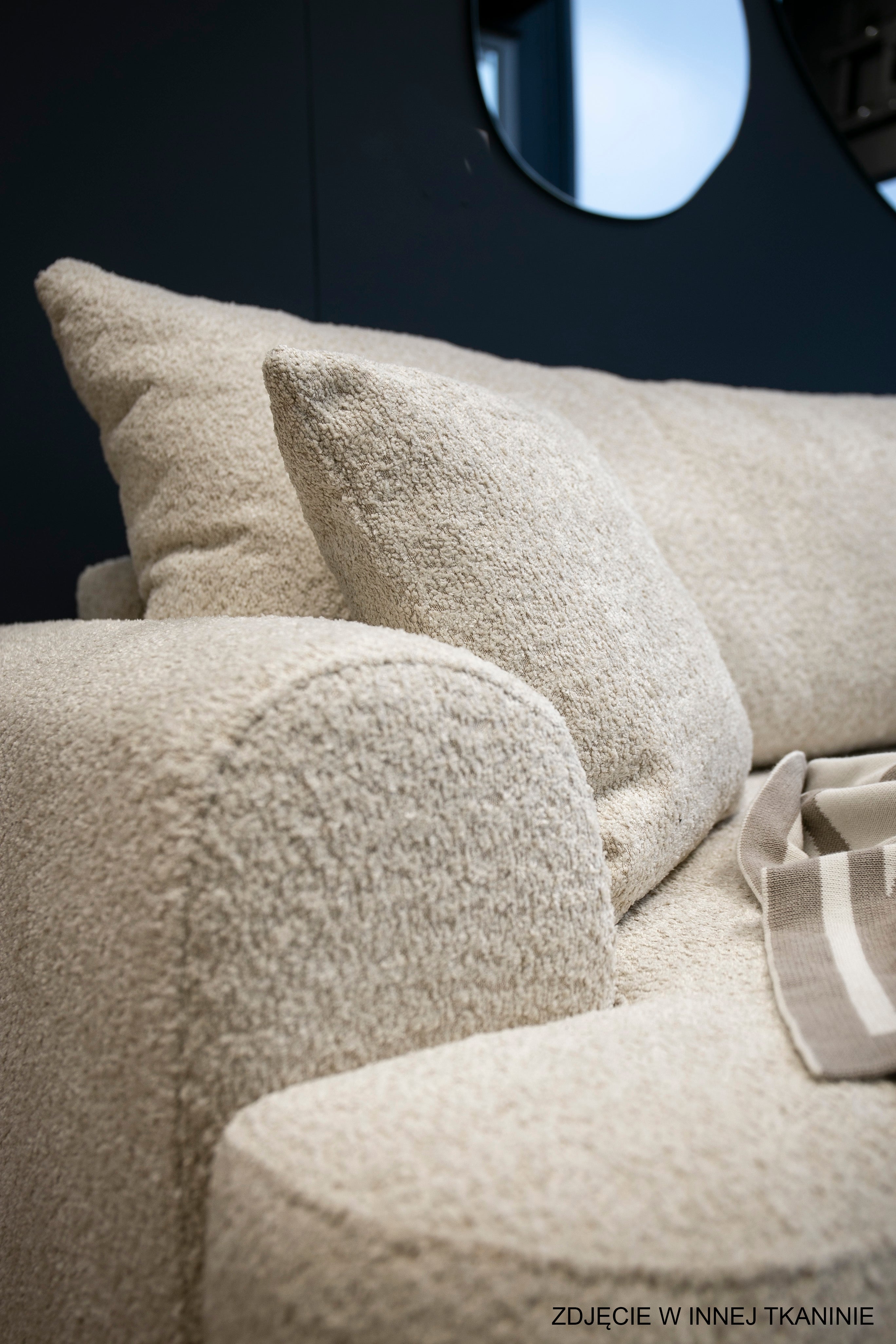 Ecksofa mit Schlaffunktion Ovo, L-förmig, grau, mit Stauraum, Bouclé, rechtsseitig
