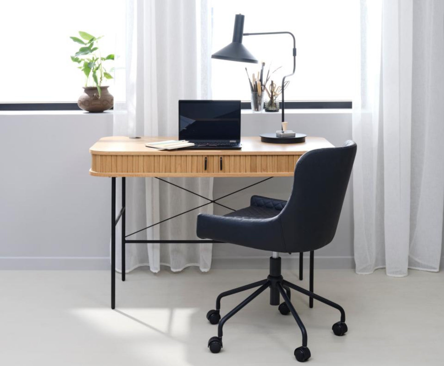 Schreibtisch Gativel 120x60 cm Lamellen Eiche natur