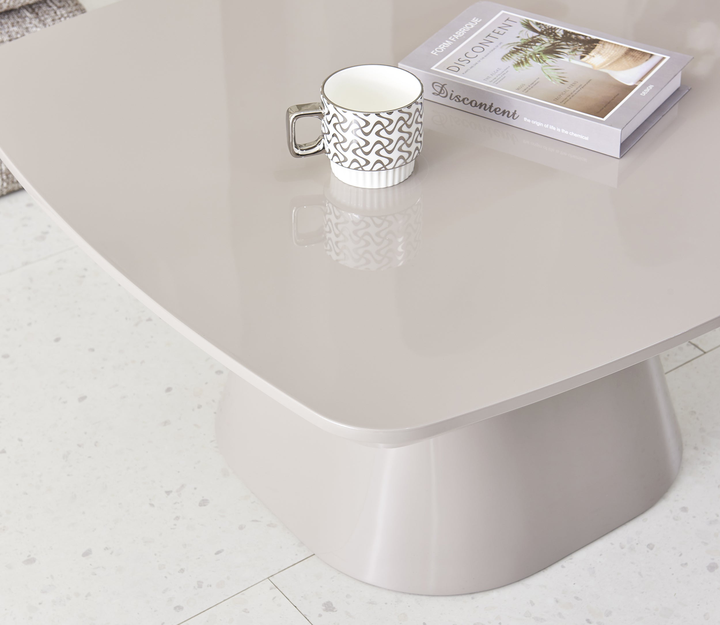 Adievent Couchtisch 80x80 cm hellgrau Hochglanz