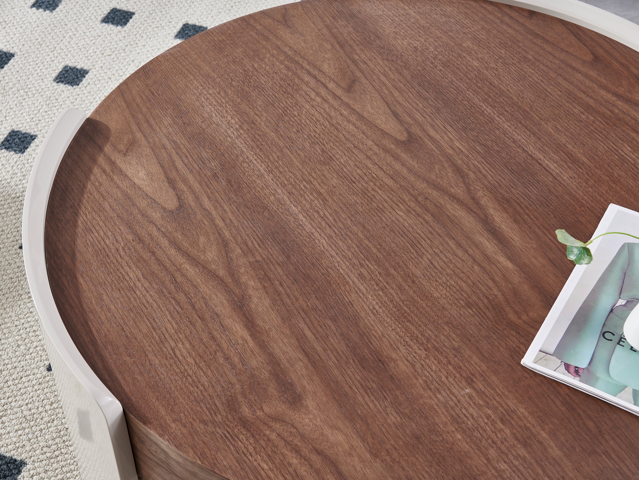 Teralle Couchtisch rund 90 cm Nussbaum auf beiger Basis Hochglanz