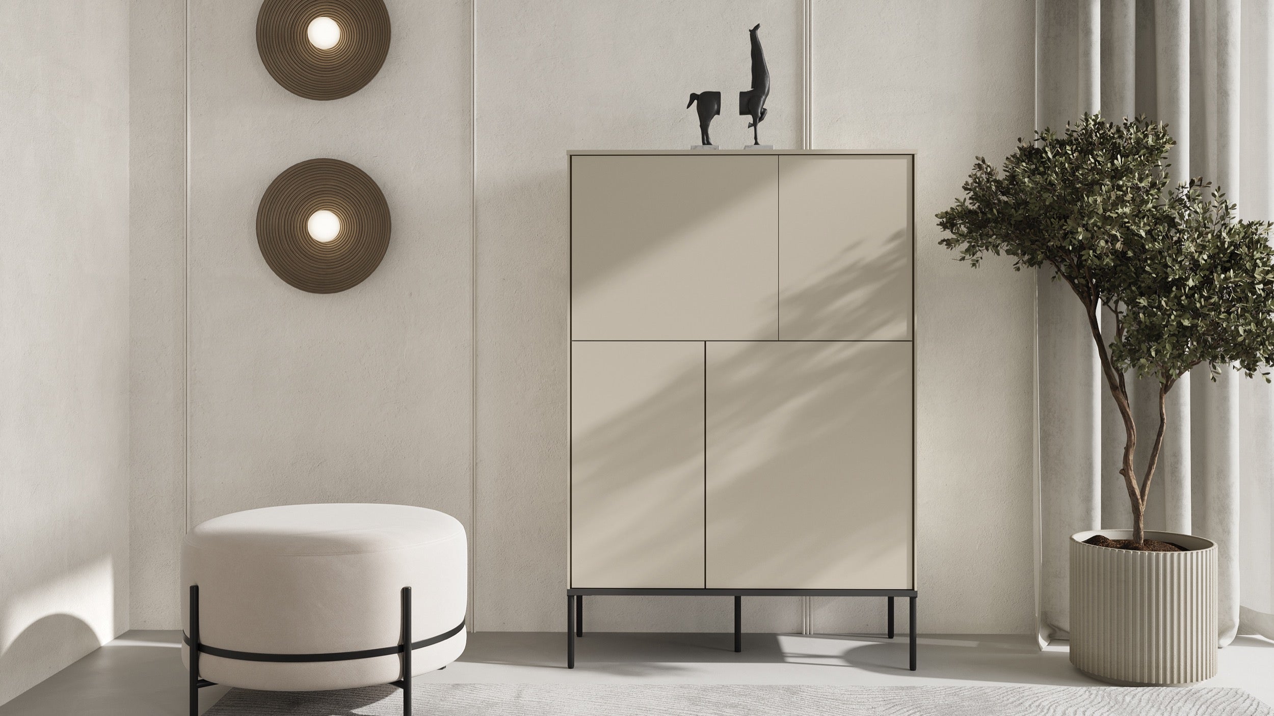 Vier­türige Kommode Bellezo, 95 cm hoch, cremefarben