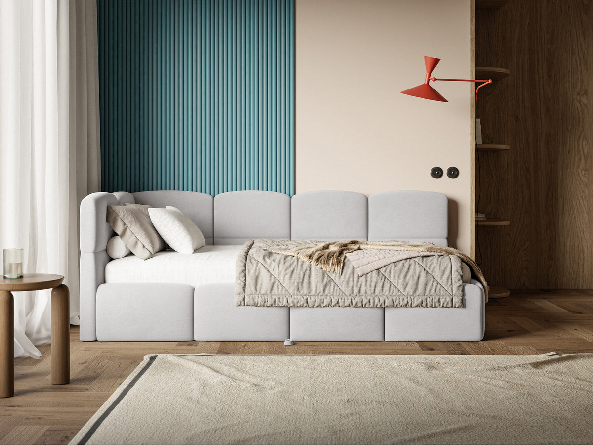 Jugendbett 90x200 cm Cloudy, linksseitig ausziehbar, mit Matratzen, hellgrauer Velours, wasserabweisend und pflegeleicht