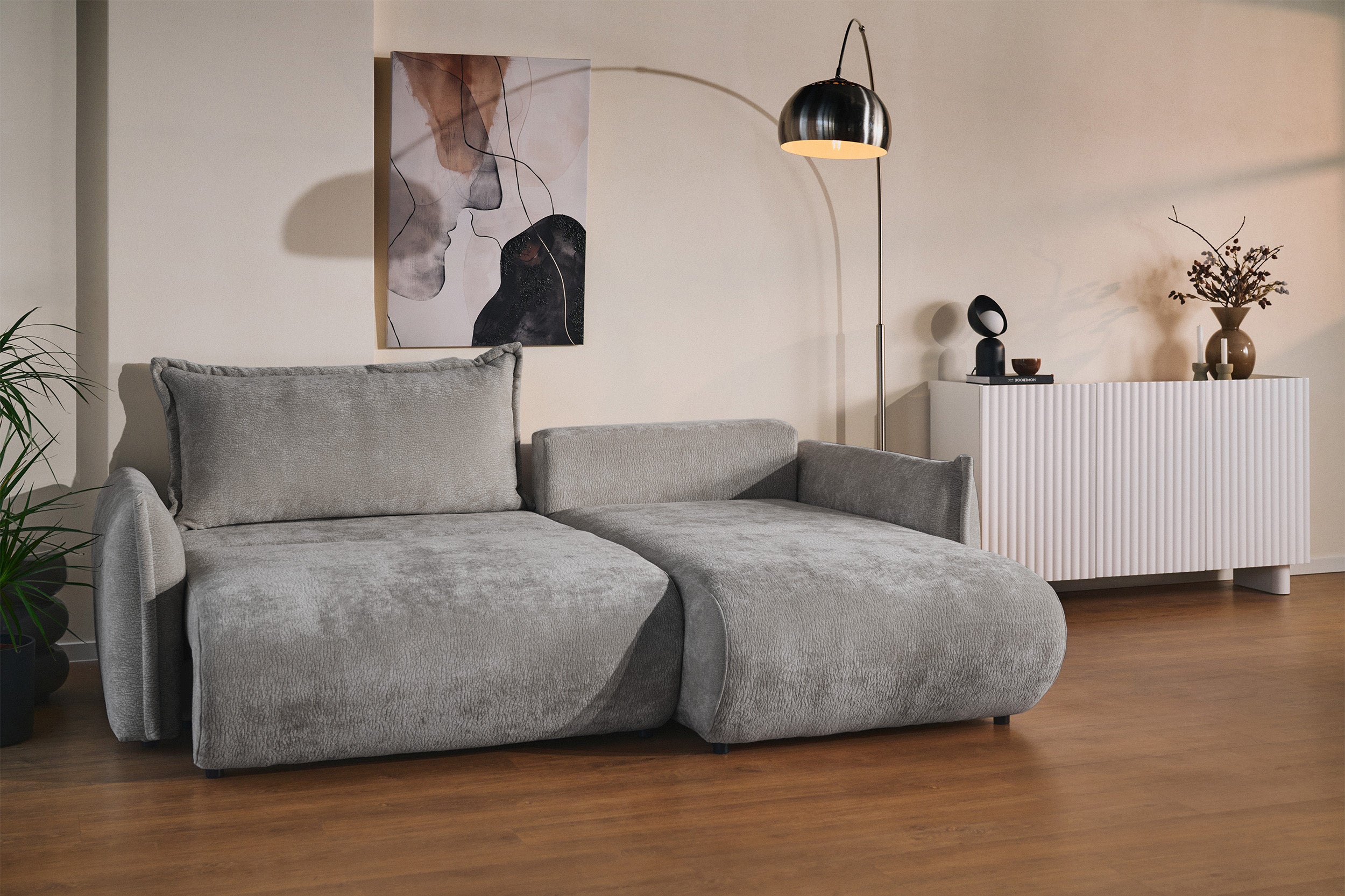 Ecksofa mit Schlaffunktion Cushi, L-förmig, rechtsseitig, mit Stauraum, grauer Chenille-Bezug