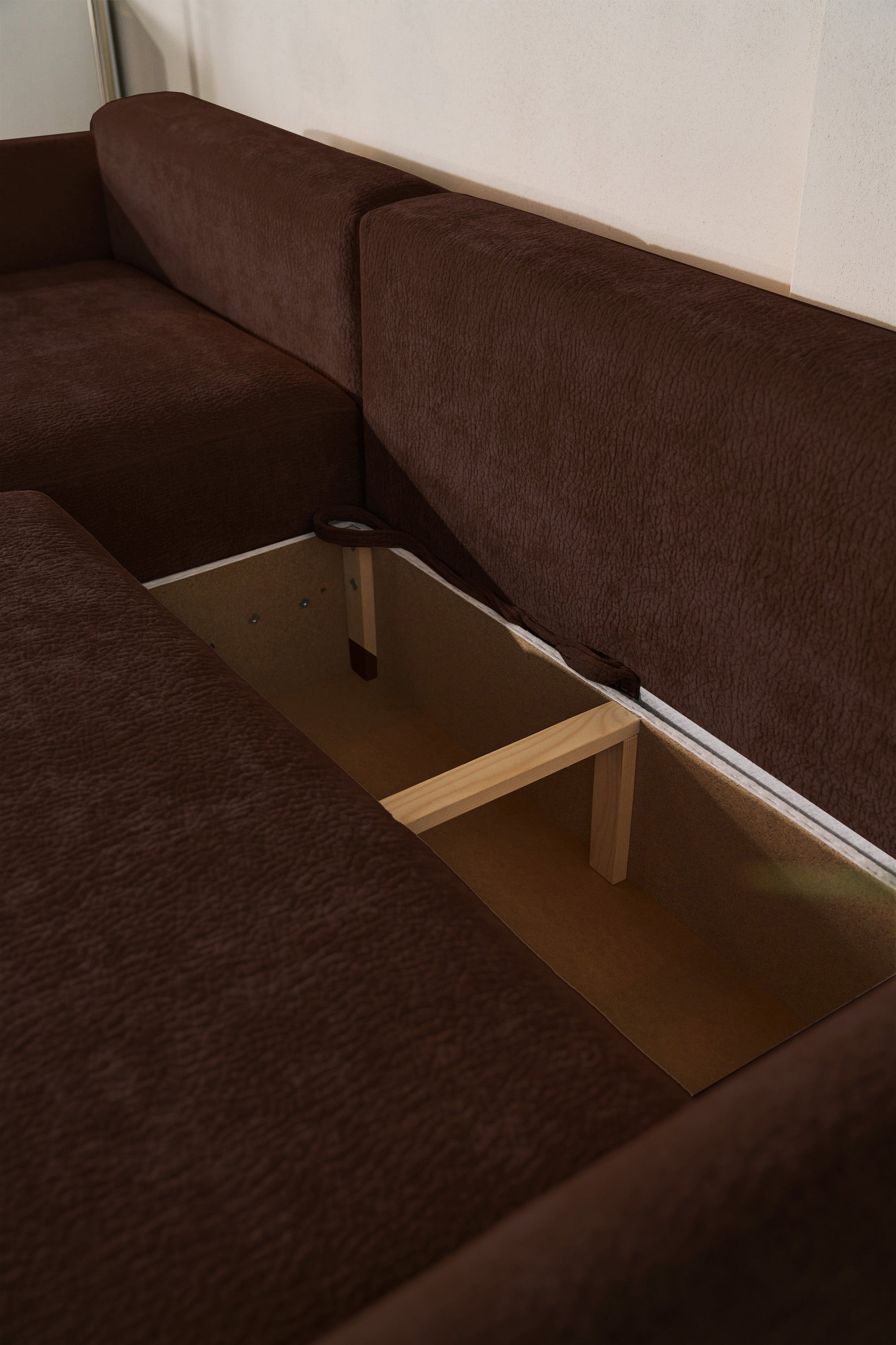 Ecksofa mit Schlaffunktion Cushi, L-förmig, linksseitig, mit Stauraum, brauner Chenille-Bezug