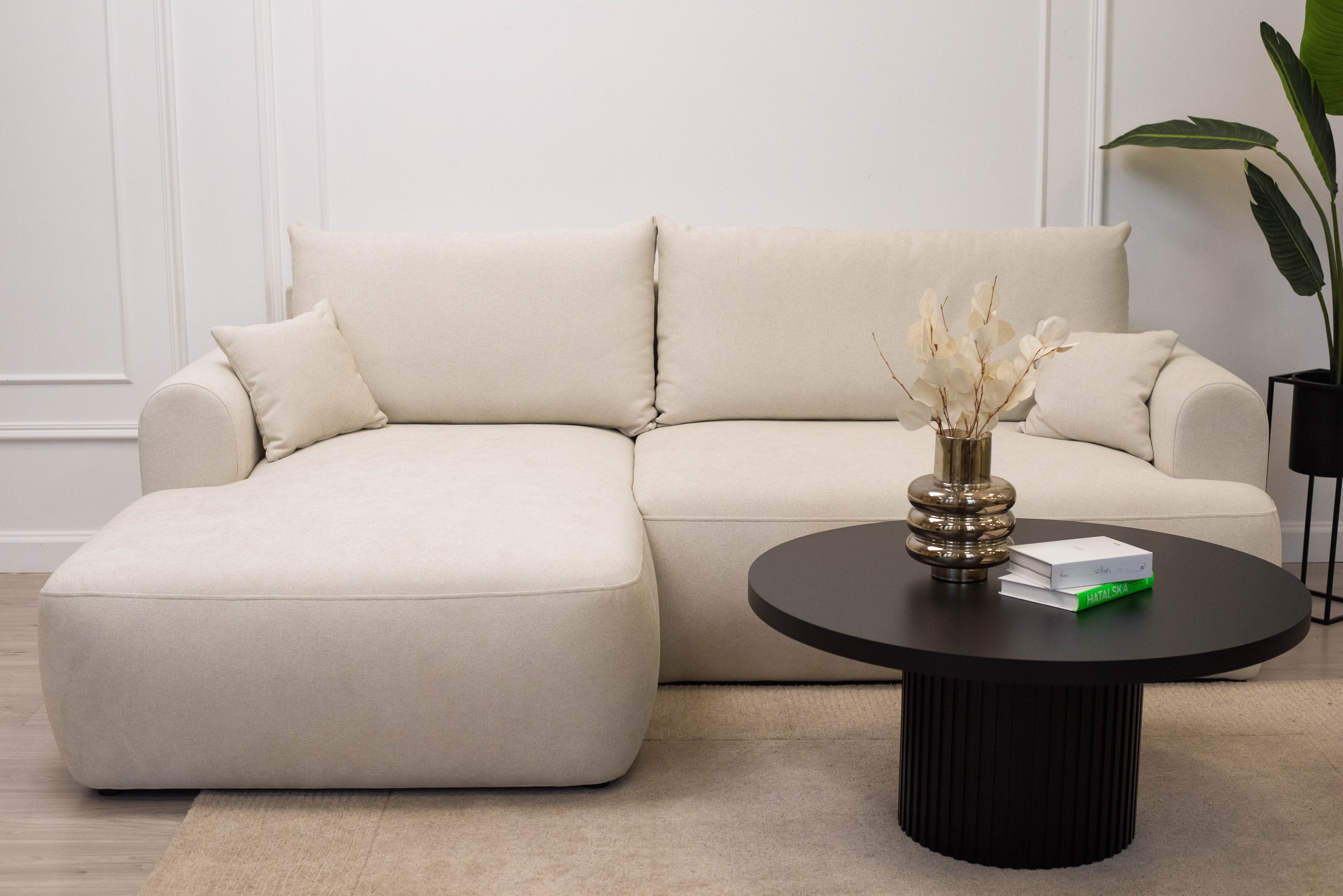 Ecksofa mit Schlaffunktion Ovo mini, L-förmig, linksseitig, mit Stauraum, cremefarben, pflegeleichter Chenille-Stoff