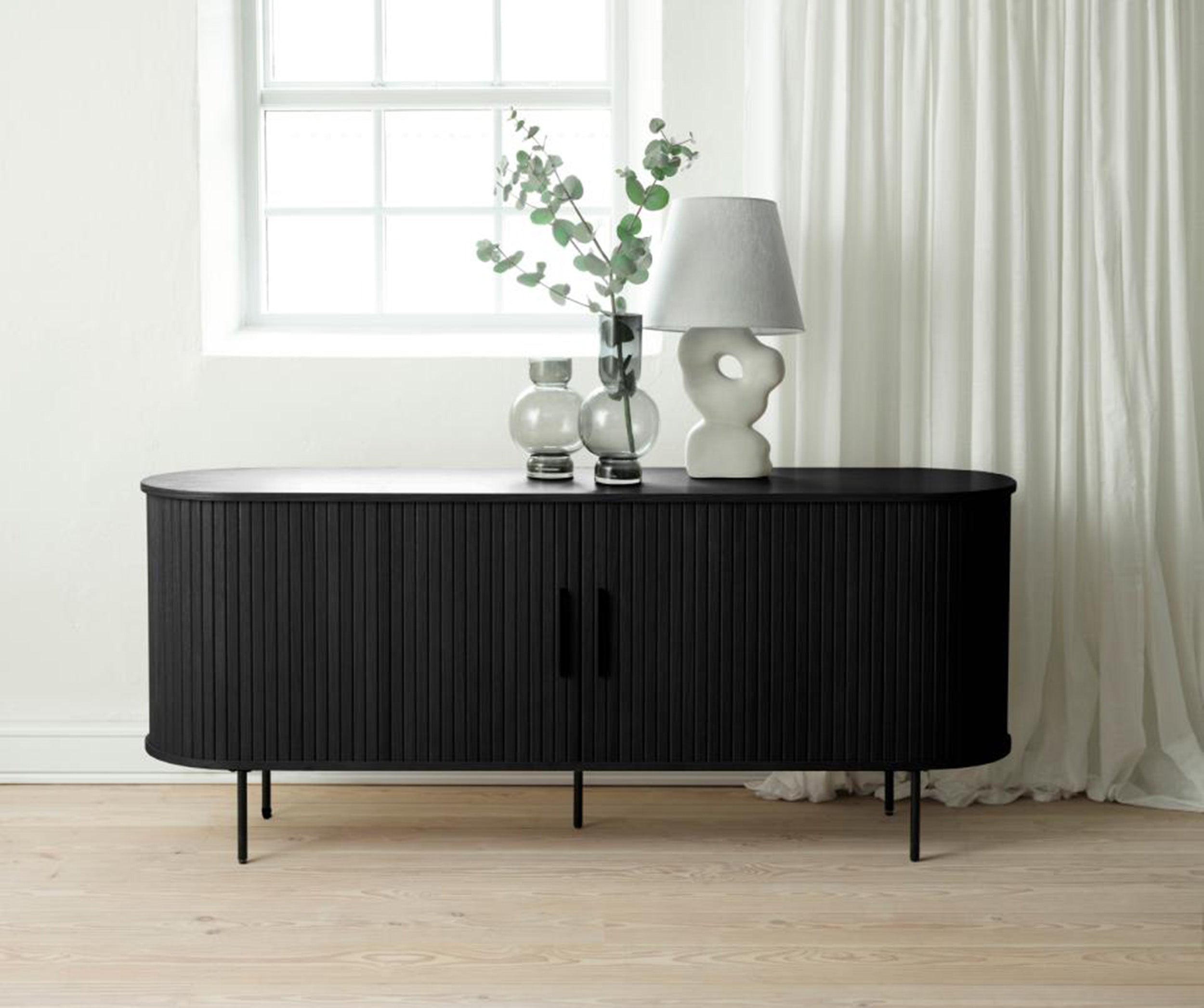 Kommode Gativel Lamellen 180 cm schwarzer Eiche