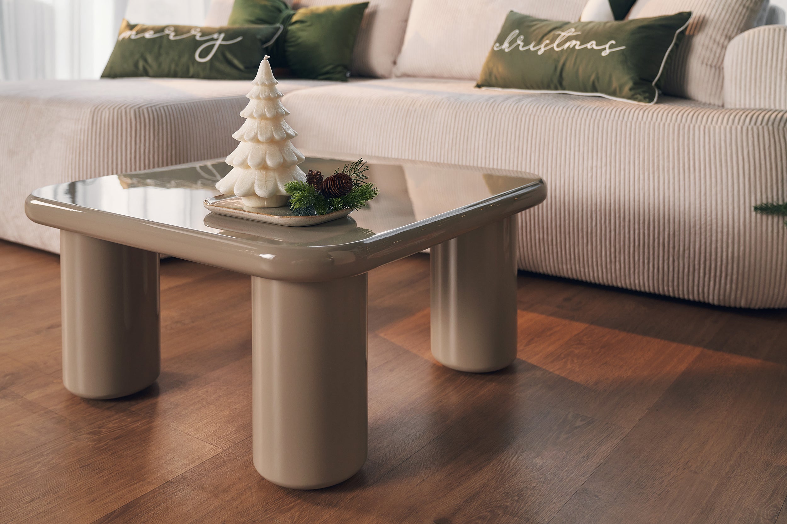 Vellity Couchtisch 70x70 cm beige Hochglanz
