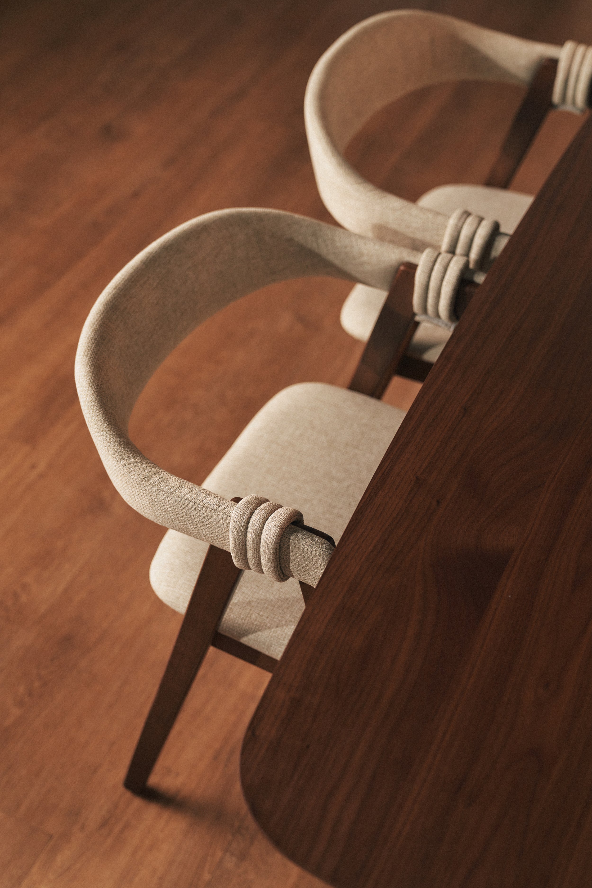 Holzstuhl für das Esszimmer Inneles Nussbaum/Beige