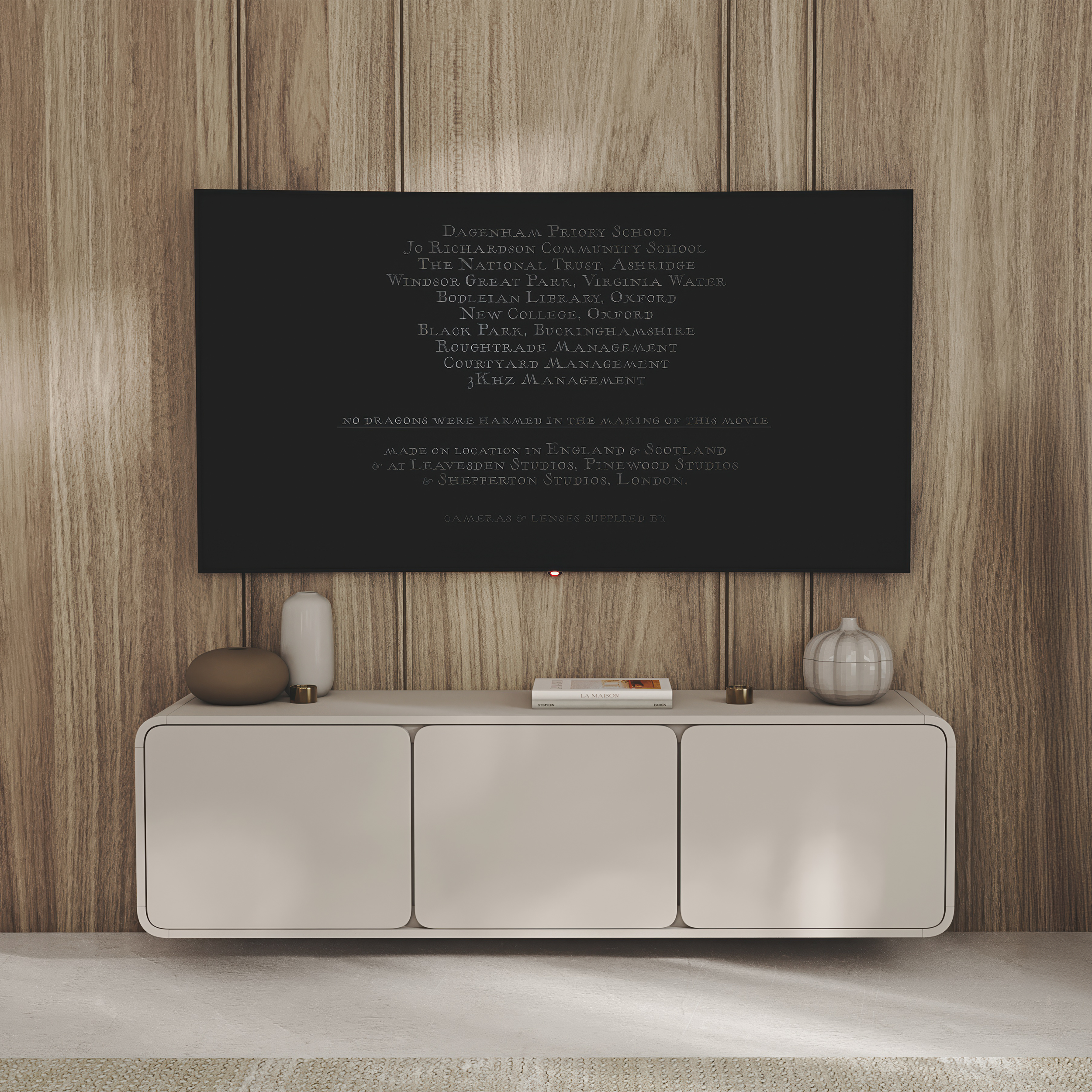 Hängender dreitüriger TV-Schrank Lummo 156 cm Kaschmir