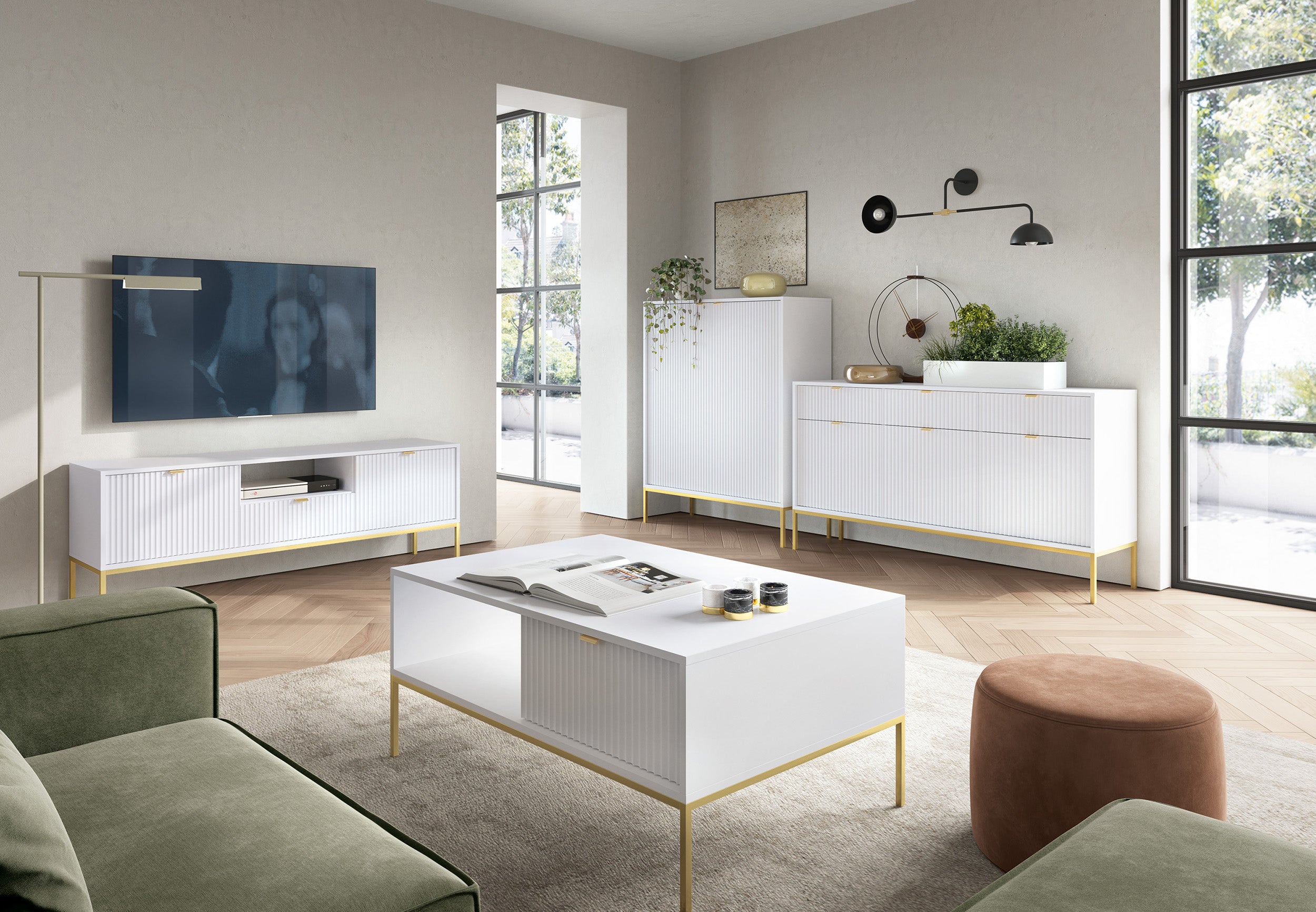 Drehtür-Kommode Vellore 154 cm weiß mit gerillten Fronten und goldenem Gestell