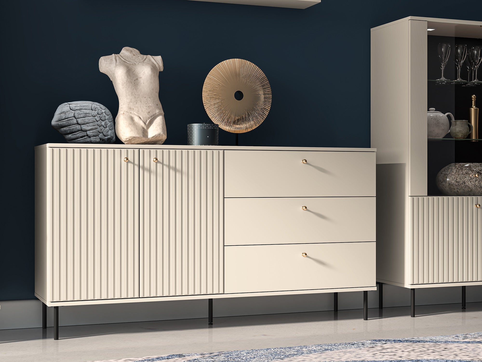 Zweiturige Kommode Caletto mit drei Schubladen, 160 cm, dekorative Lamellen, beige