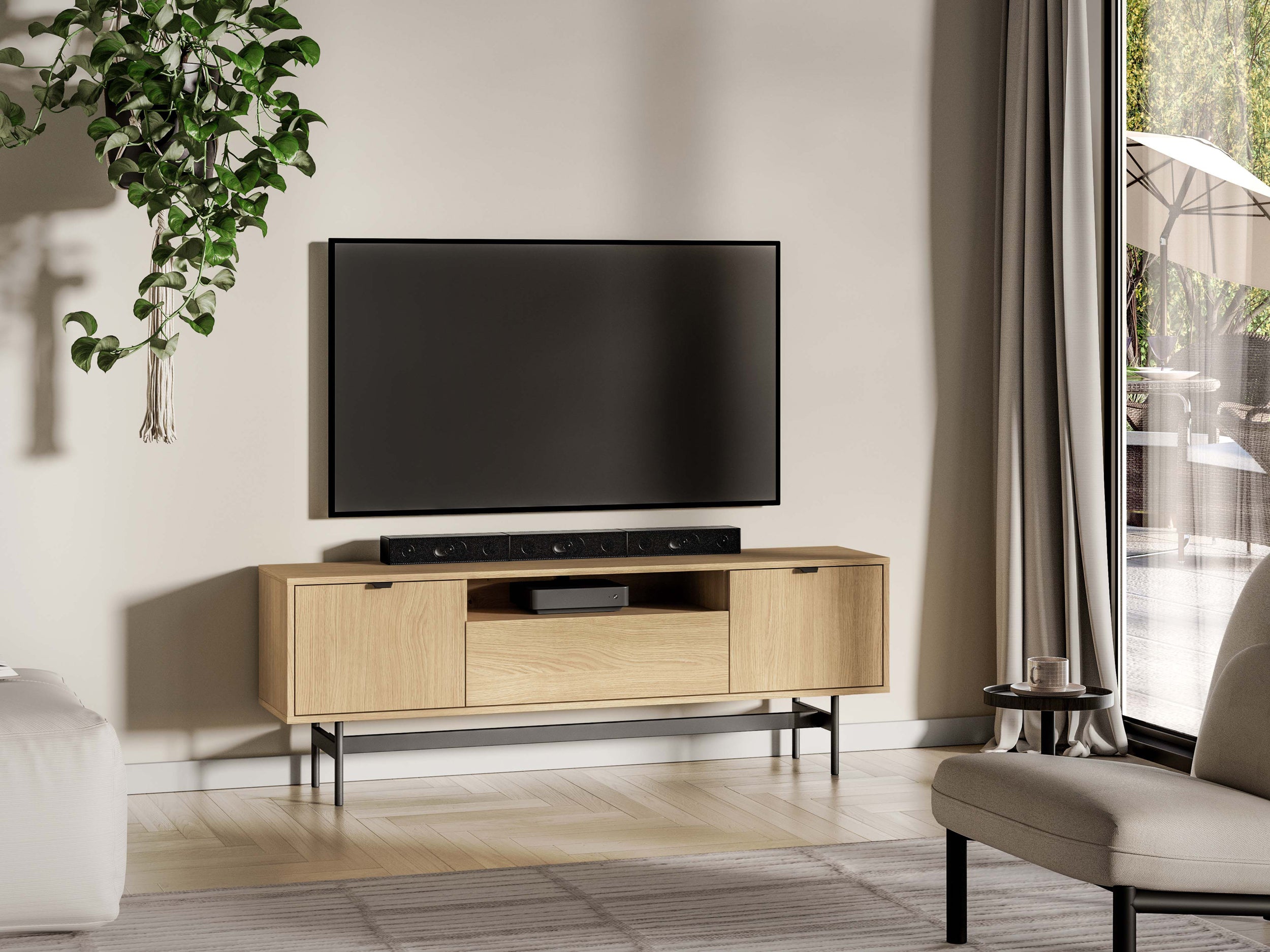 TV-Schrank Reynos, dreitürig, 150 cm, Eiche Mavelie