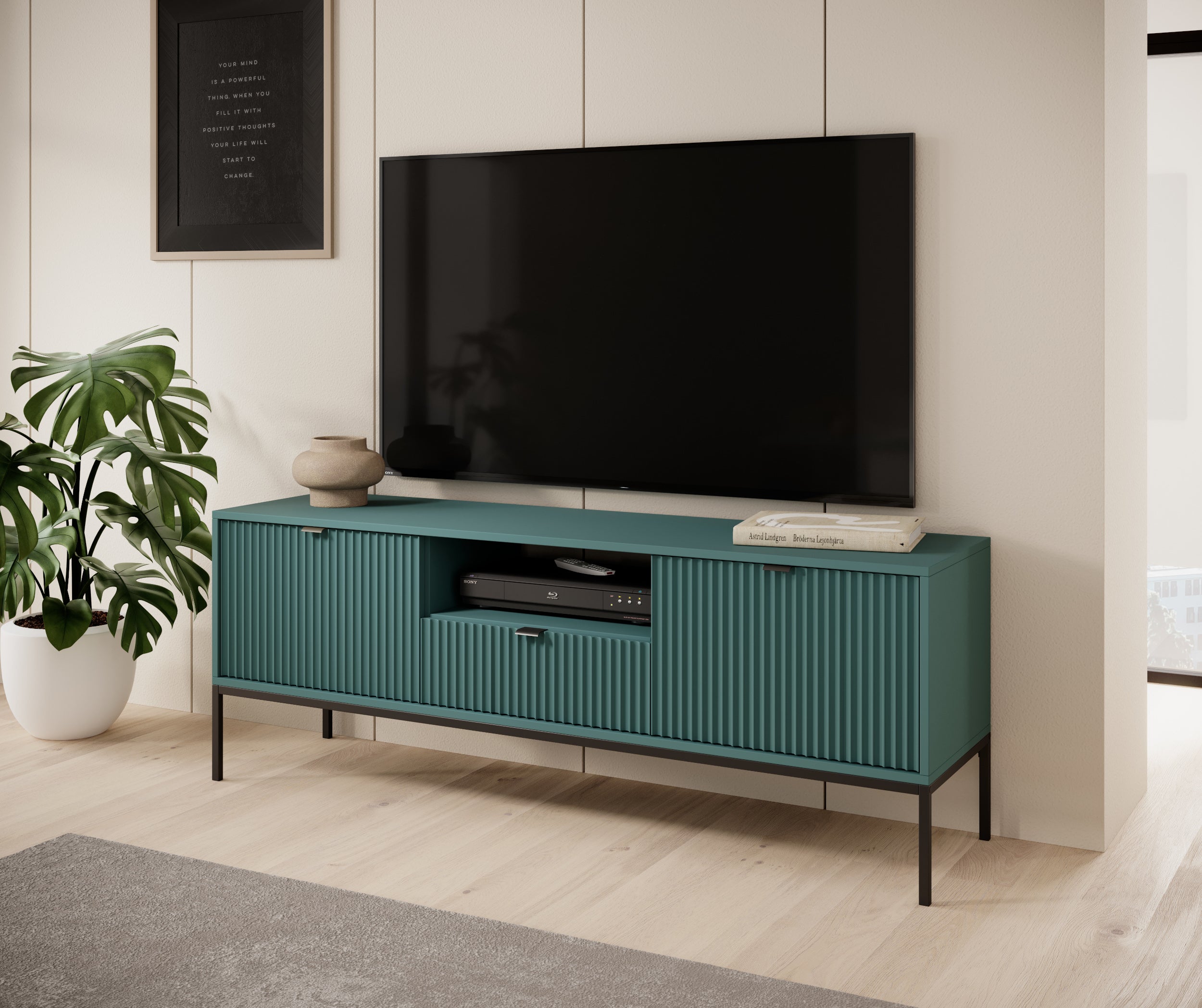 TV-Schrank Vellore 154 cm grün mit gerillten Fronten, schwarzen Griffen und Gestell