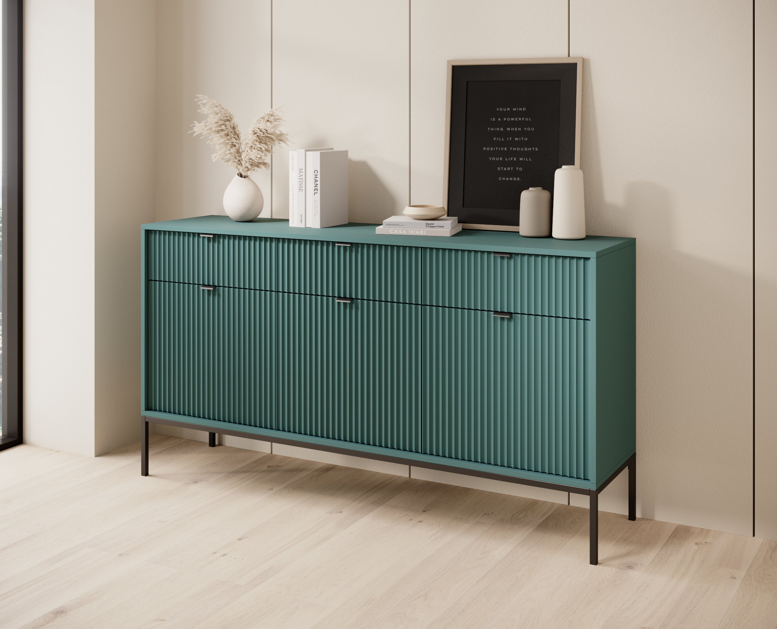Drehtür-Kommode Vellore 154 cm grün mit gerillten Fronten, schwarzen Griffen und Gestell