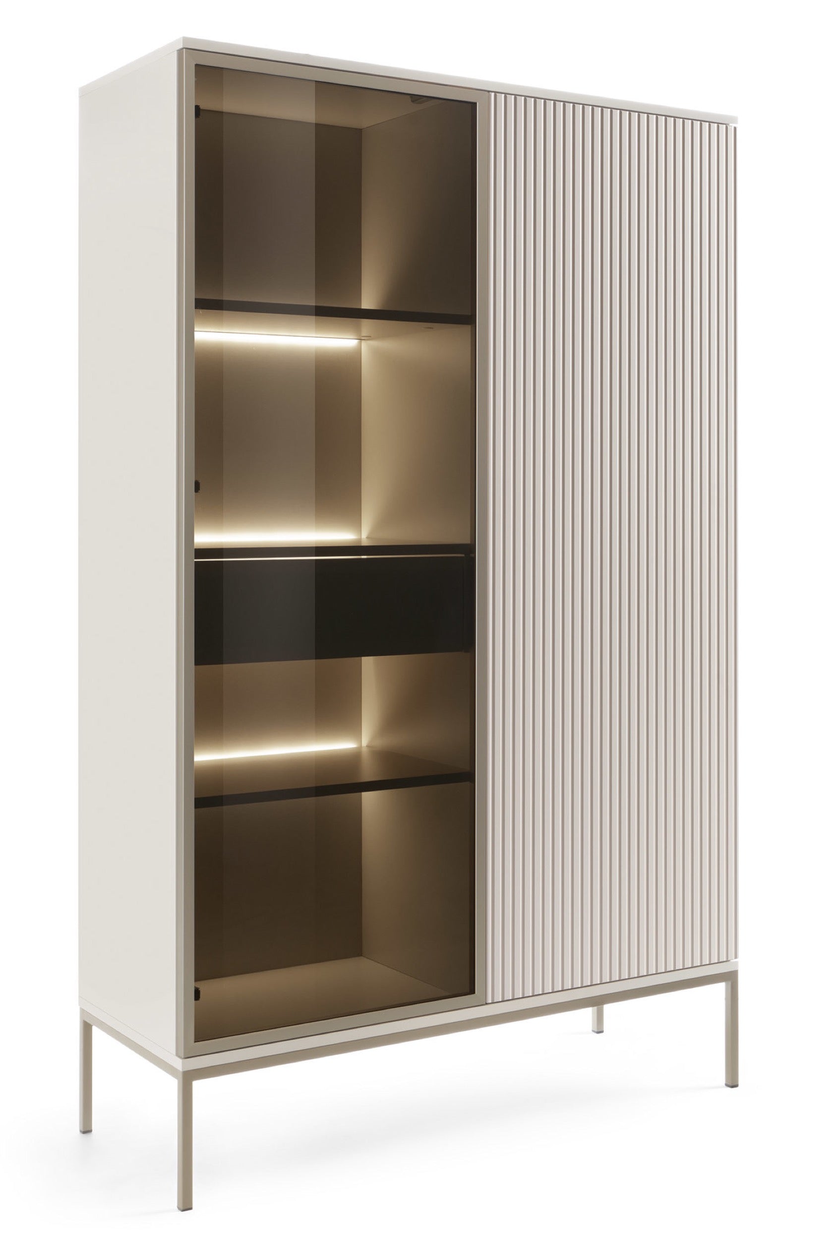 Hohe Vitrine Tosena mit zwei Türen, Schublade und LED-Beleuchtung, 104 cm, Kaschmir