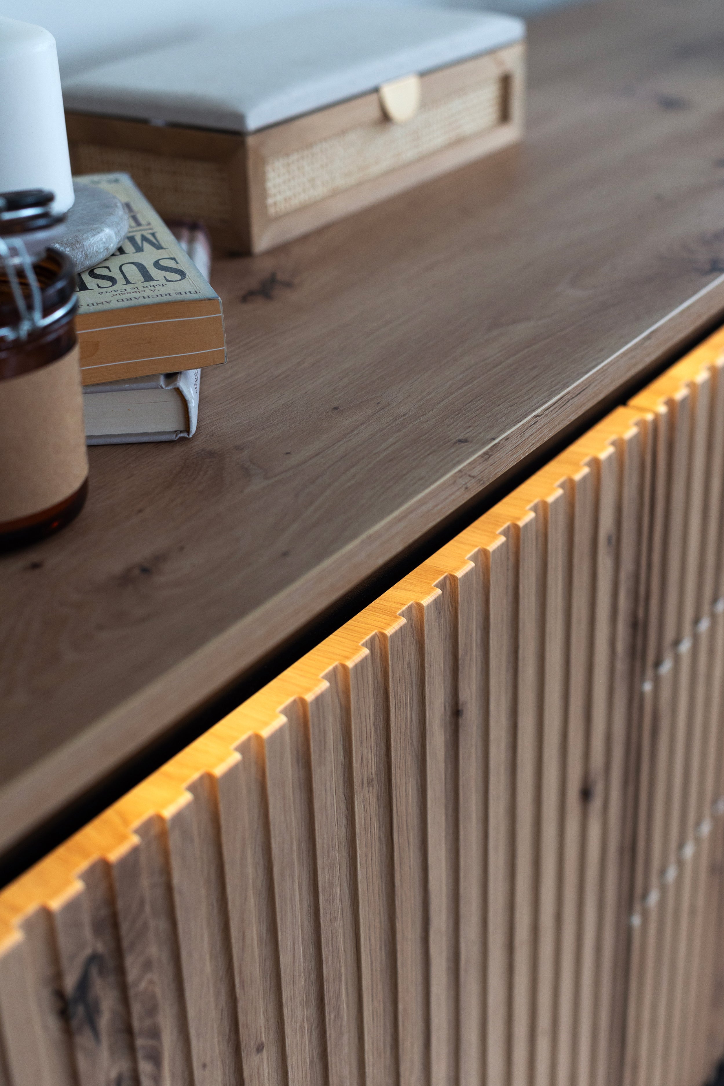 Trend Kommode mit zwei Türen, 166 cm, mit drei LED-Schubladen, Artisan-Eiche