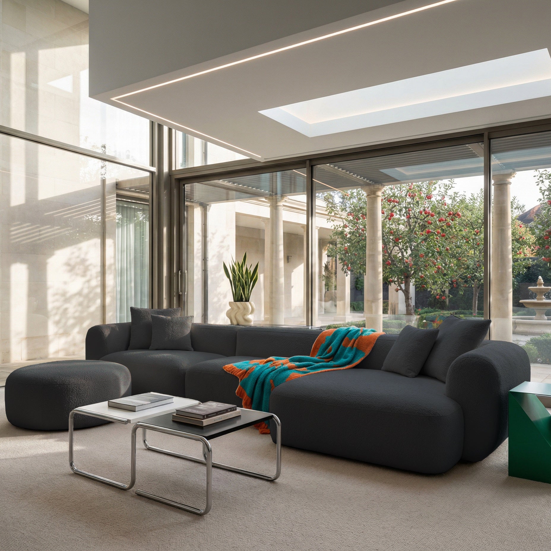 Großes, rechtseitiges, L-förmiges modulares Ecksofa Baomi mit Hocker, dunkelgrauer Chenille-Stoff