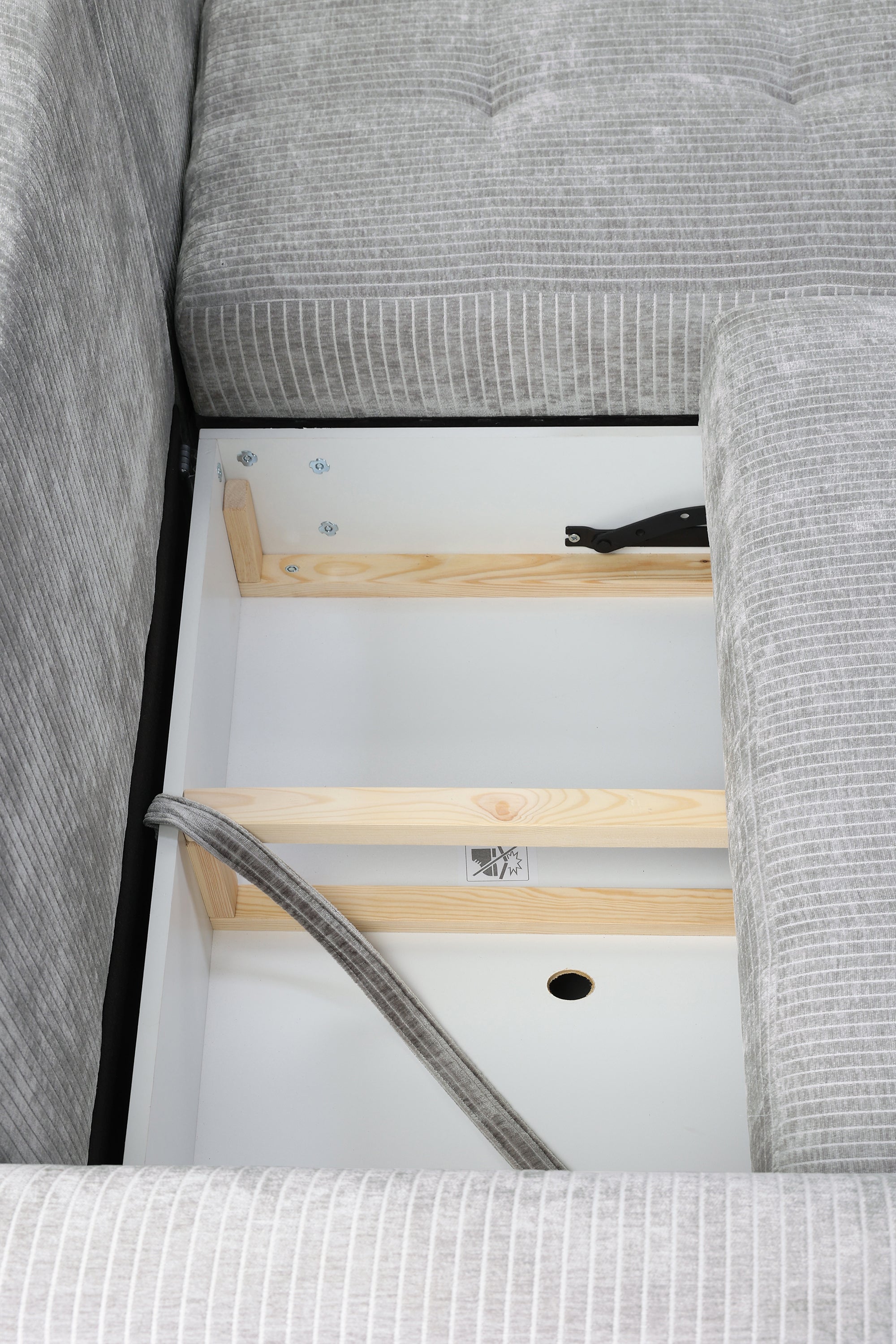 Ecksofa mit Schlaffunktion Blues, L-förmig, linksseitig, mit Stauraum, grauer Cordstoff