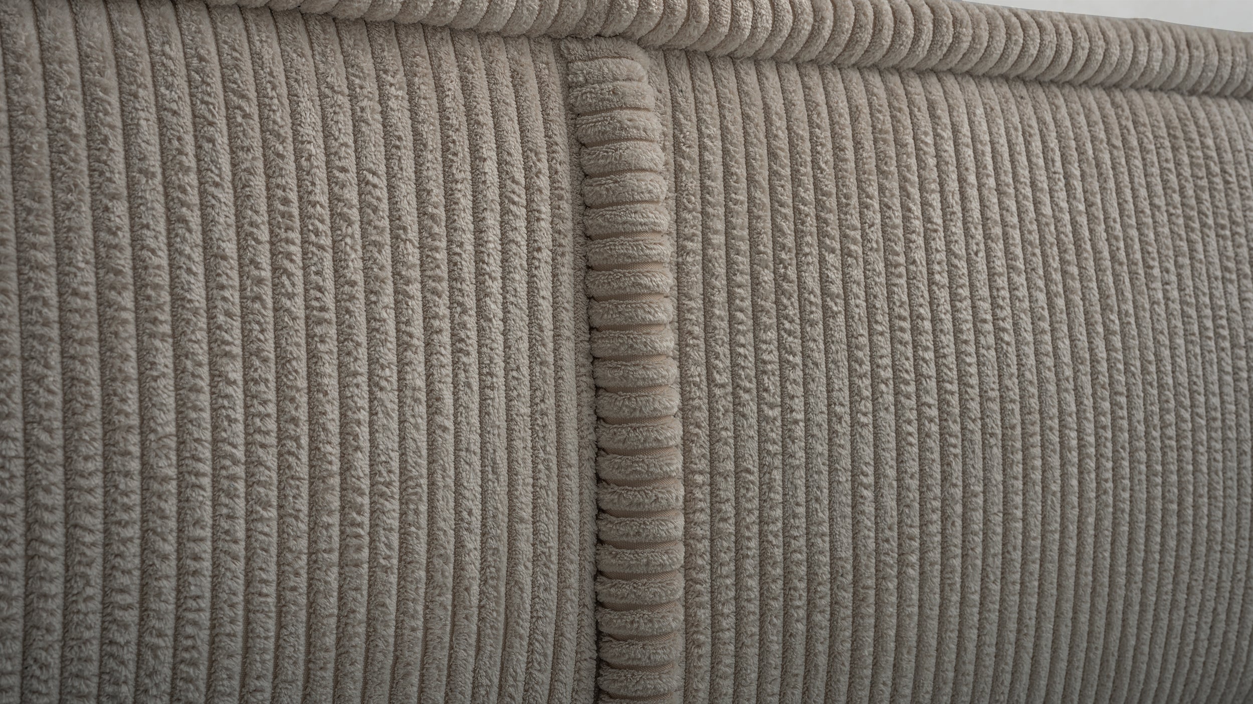 Gepolstertes Bett 160x200 cm Cordo mit Stauraum, Holzlattenrost, beige Cordstoff