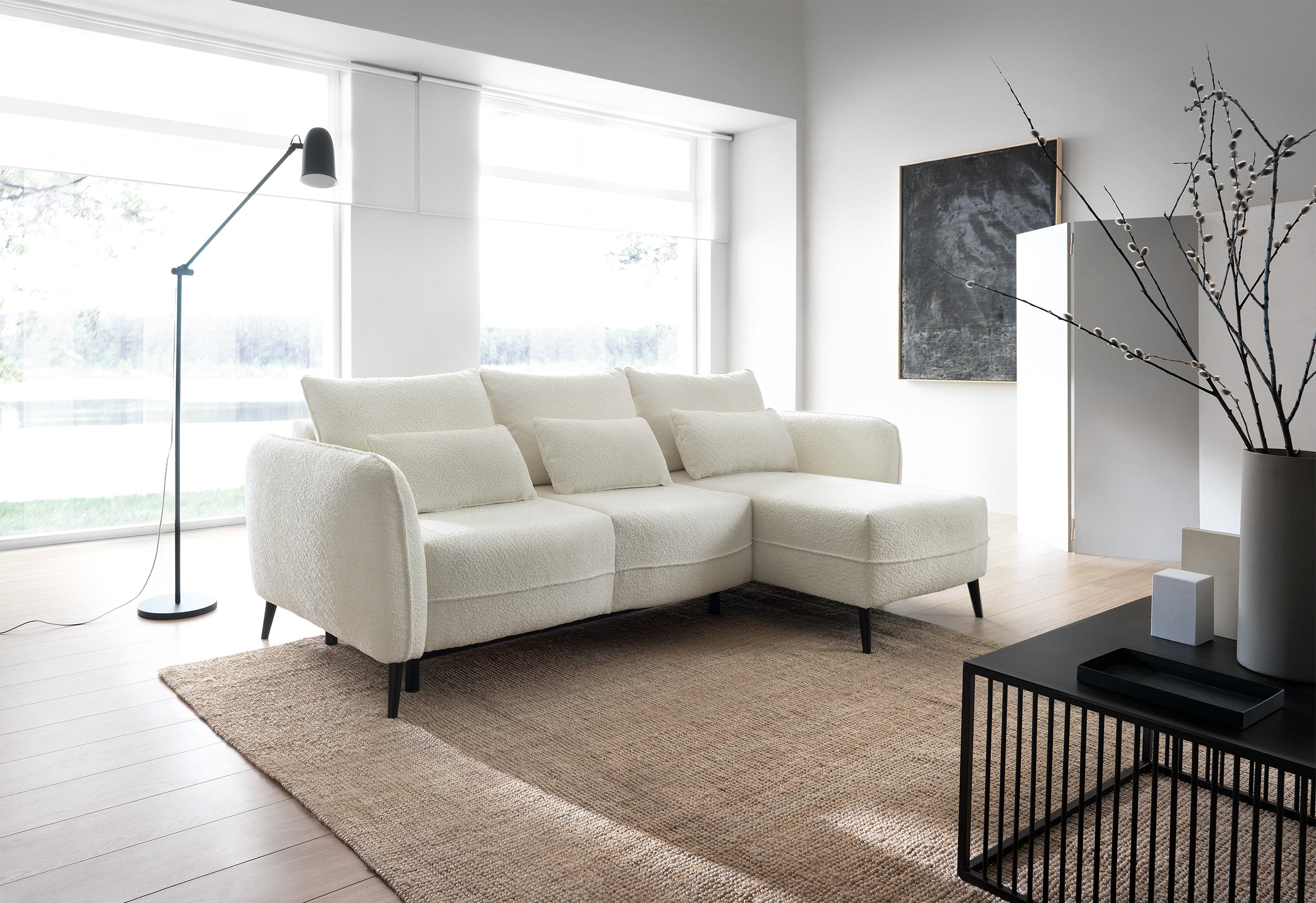 Ecksofa mit Schlaffunktion Eliano, L-förmig, mit Stauraum, cremefarbenes Bouclé, rechtsseitig