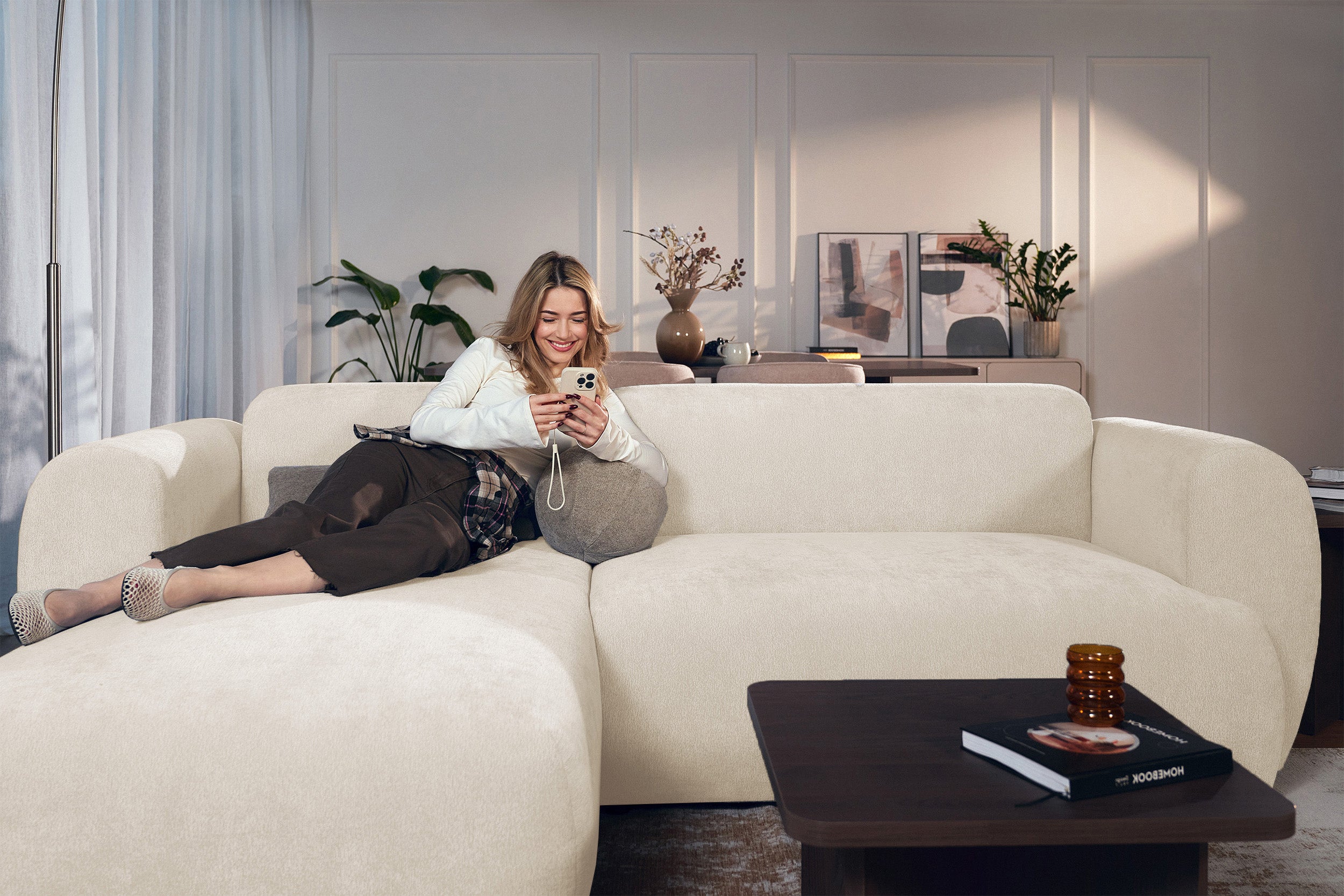 Ecksofa mit Schlaffunktion Emia, L-förmig, linksseitig, hellbeige Chenille