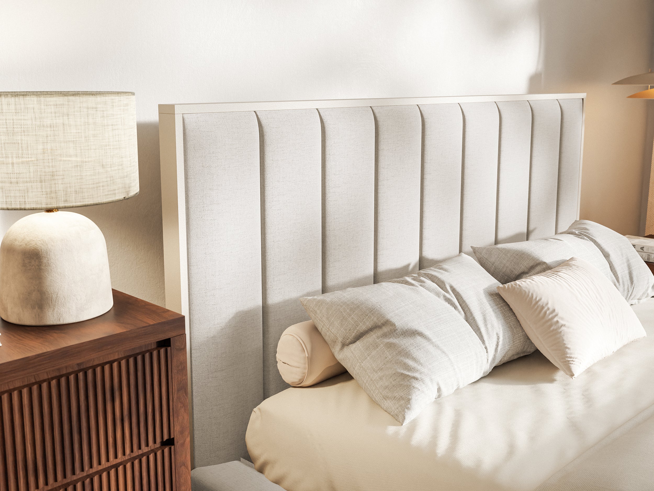 Gepolstertes Bett 140x200 cm Togents hellbeige Chenille wasserabweisend