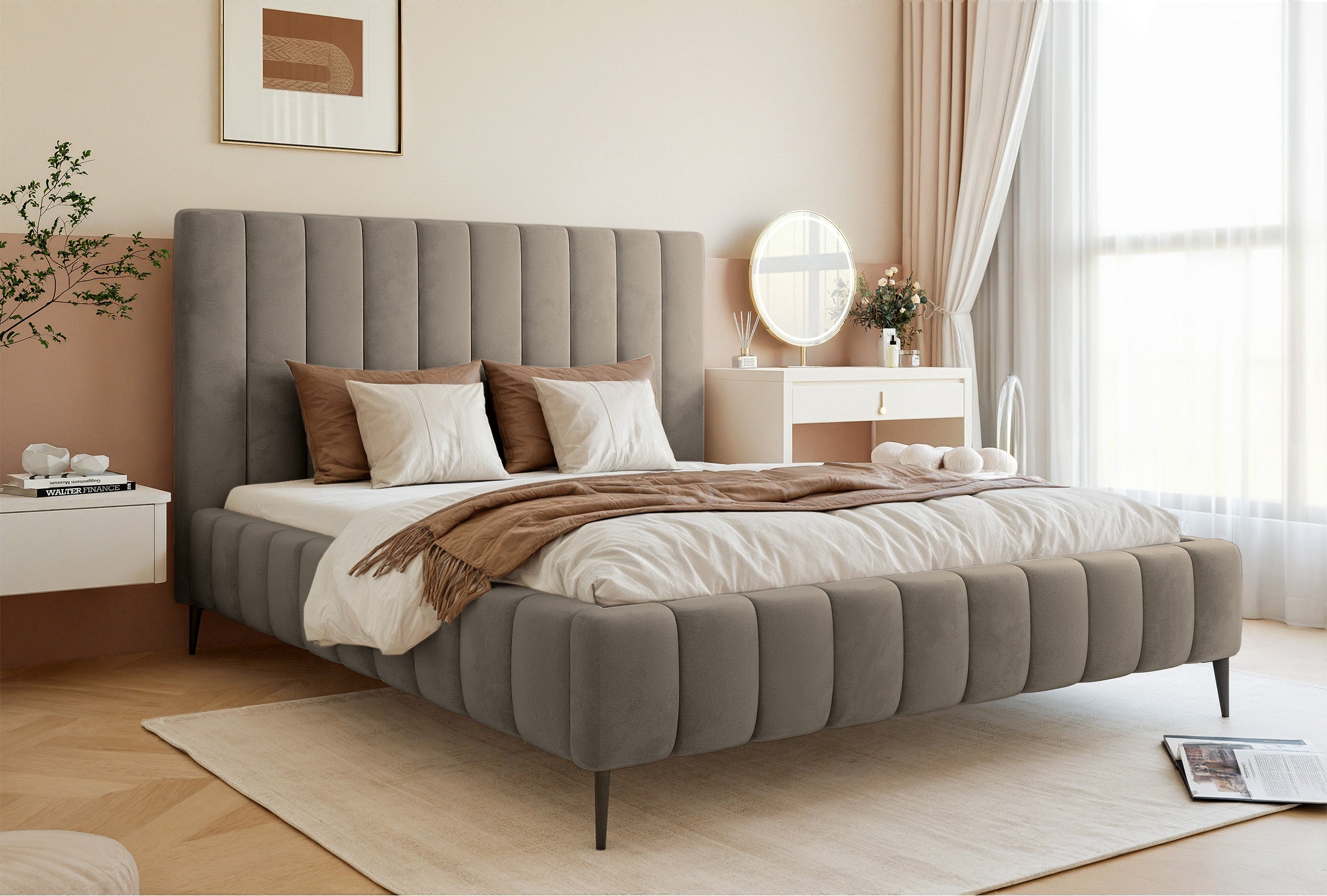 Gepolstertes Bett 160x200 cm Fiarro mit Bettkasten, grau-beiges Samt, Metallrahmen auf hohen Beinen