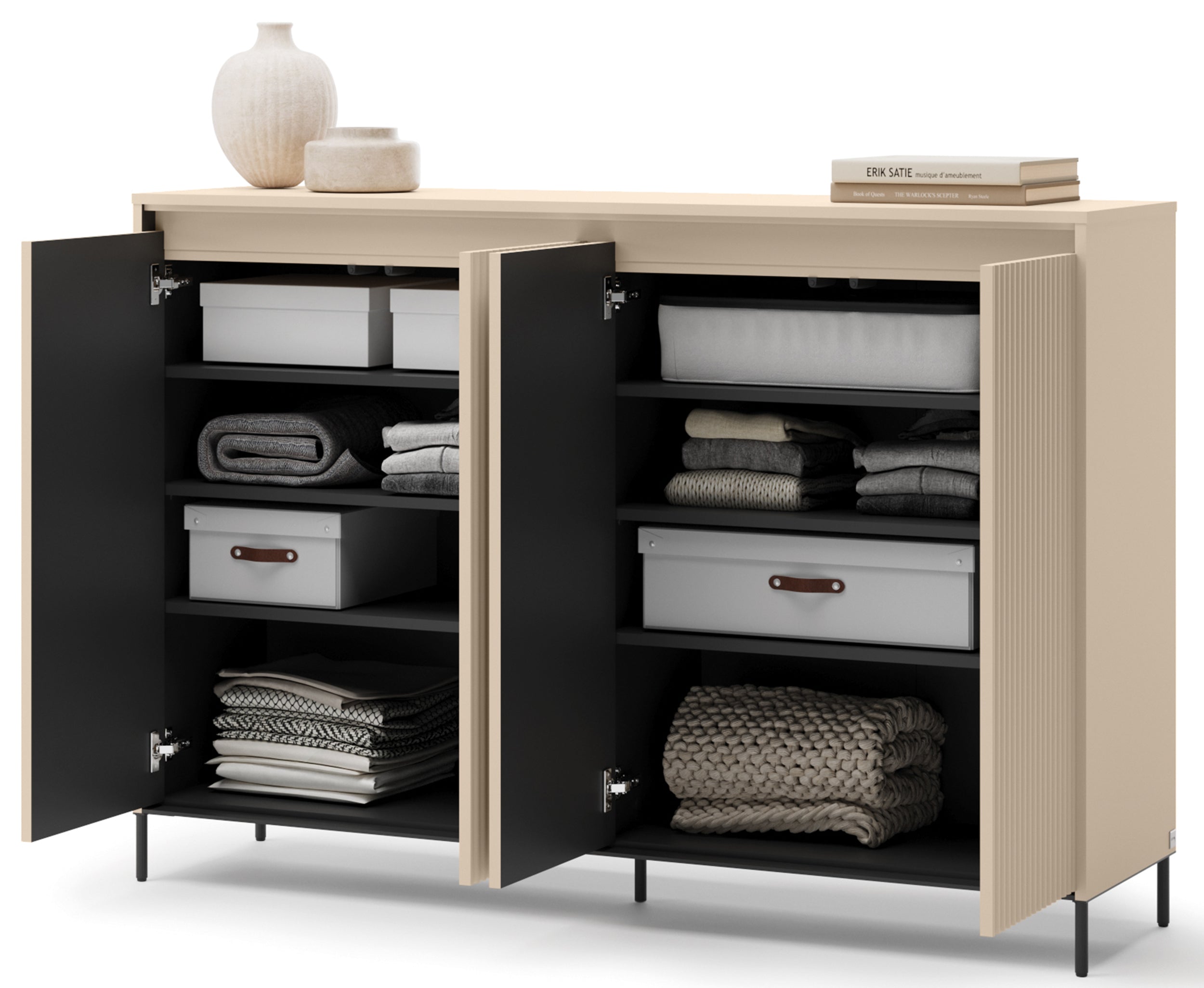 Hohe Kommode Trend mit vier Türen und Beleuchtung, 153 cm, gerillte Fronten, sandbeige / schwarz