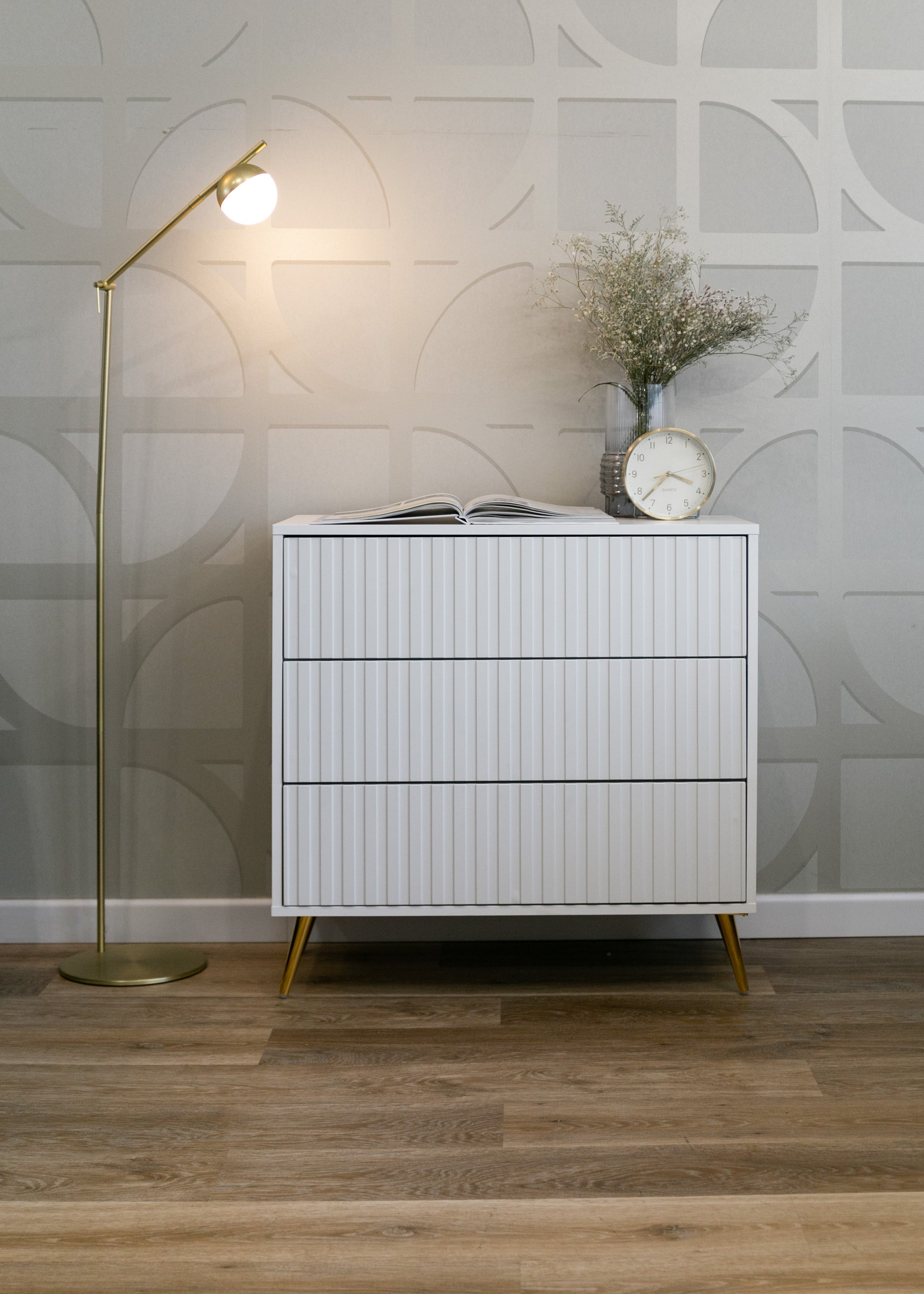 Kommode Bello mit drei Schubladen 79 cm Weiß mit goldenen Beinen