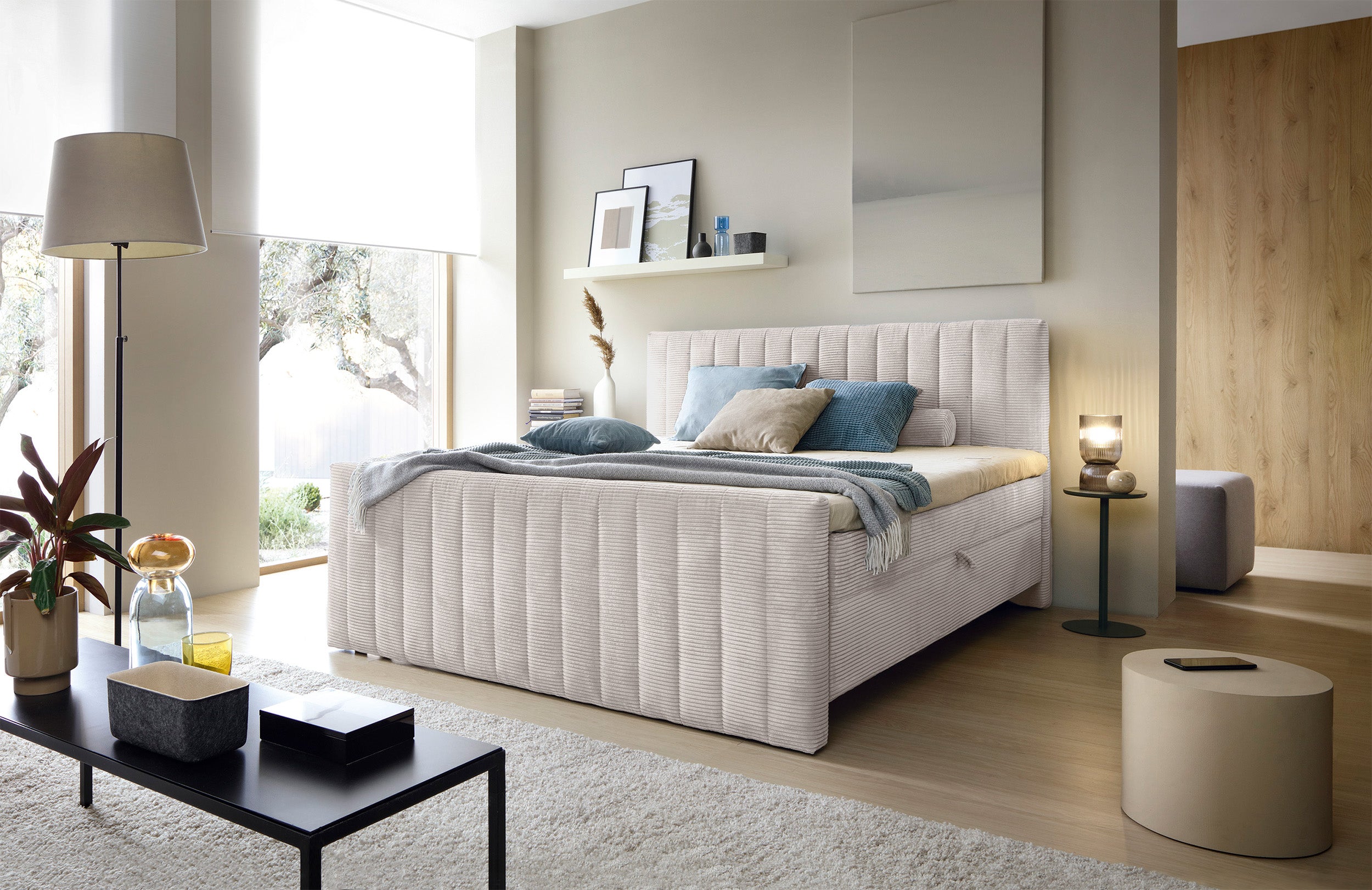 Kontinentales Bett Lullabino 160x200 cm mit Stauraum und Topper, hellbeiger Cordstoff