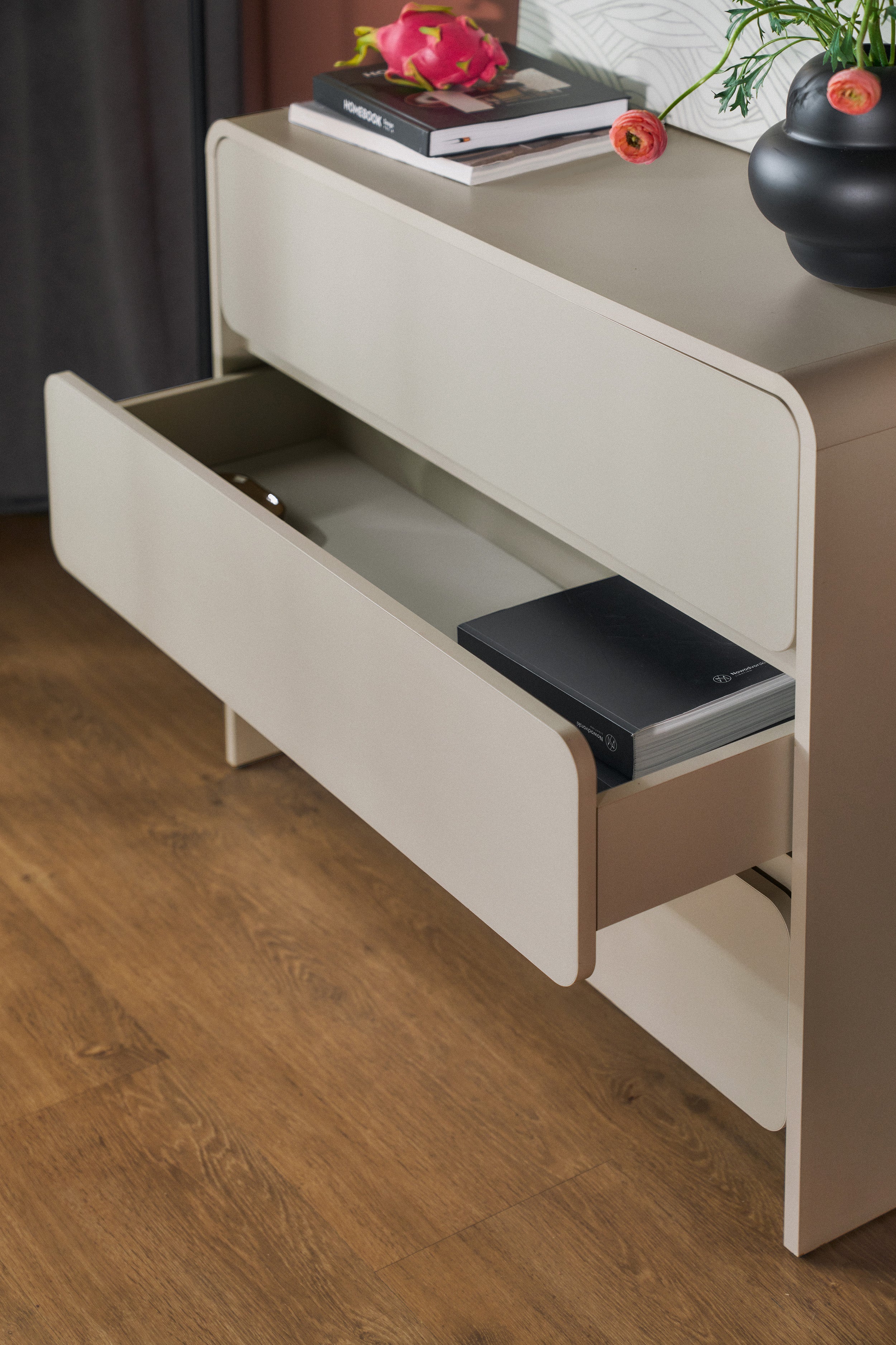 Kommode Lummo mit drei Schubladen 100 cm Kaschmir