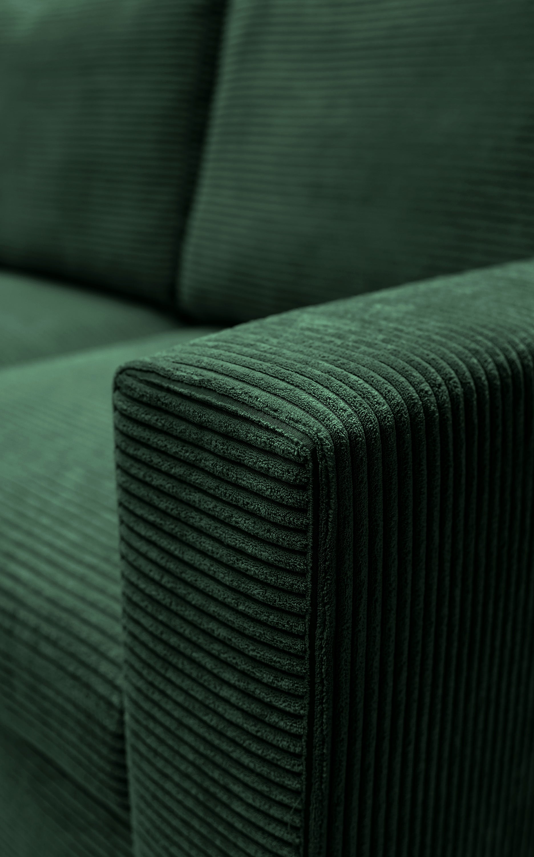 Ecksofa mit Schlafunktion Nalika, L-förmig, mit Stauraum, dunkelgrüner Cord, linksseitig