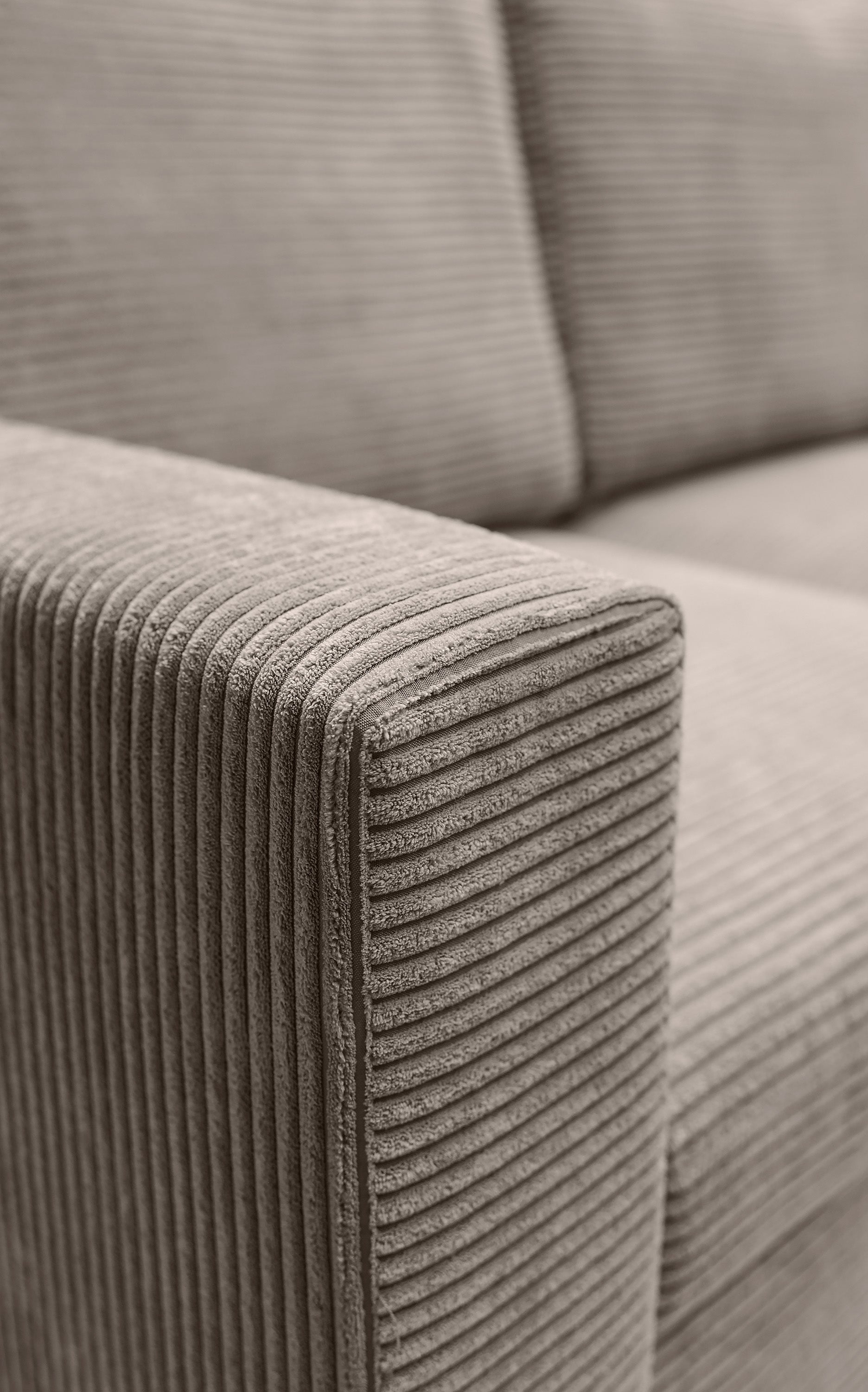 Ecksofa mit Schlaffunktion Nalika, L-förmig, mit Stauraum, beige Cord, rechtsseitig
