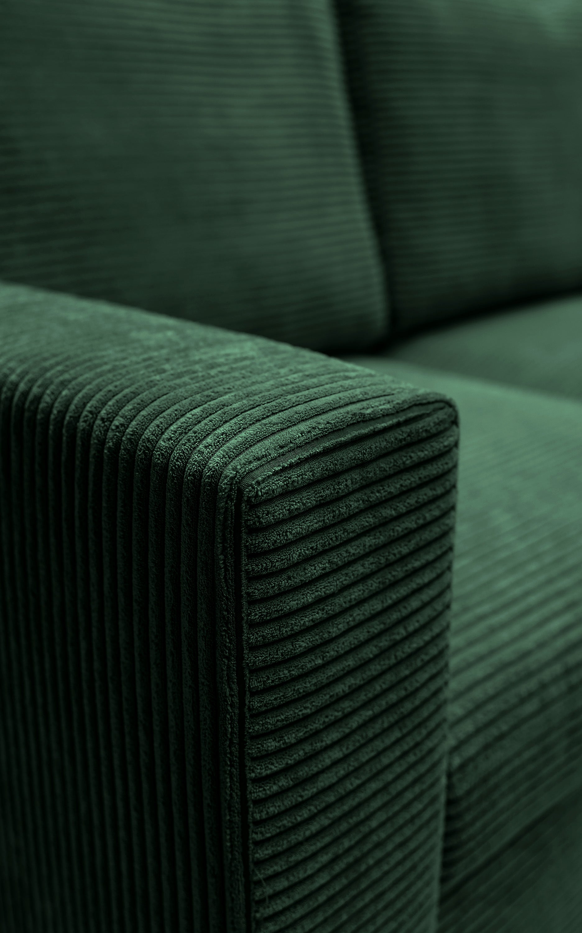 Ecksofa mit Schlafunktion Nalika, L-förmig, mit Stauraum, dunkelgrüner Cord, rechtsseitig