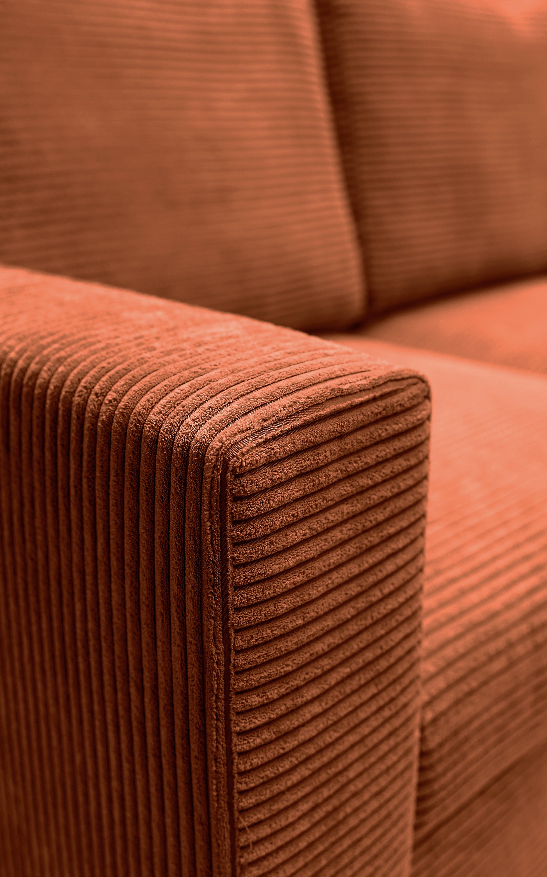 Ecksofa mit Schlaffunktion Nalika, L-förmig, mit Stauraum, kupferfarbener Cordstoff, rechtsseitig