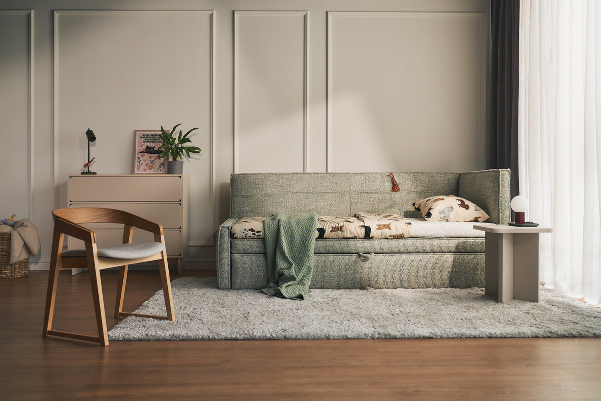 Jugendbett 90x200 cm Nesmi rechtsseitig mit Stauraum salbeigrünes Geflecht
