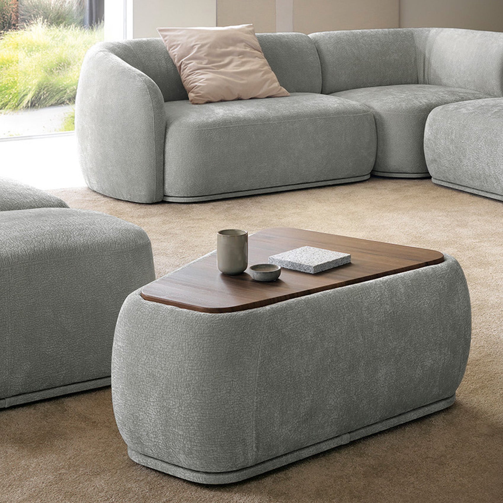 Modulares dreieckiges Pouf mit Bommo-Tischplatte, grauer Chenille
