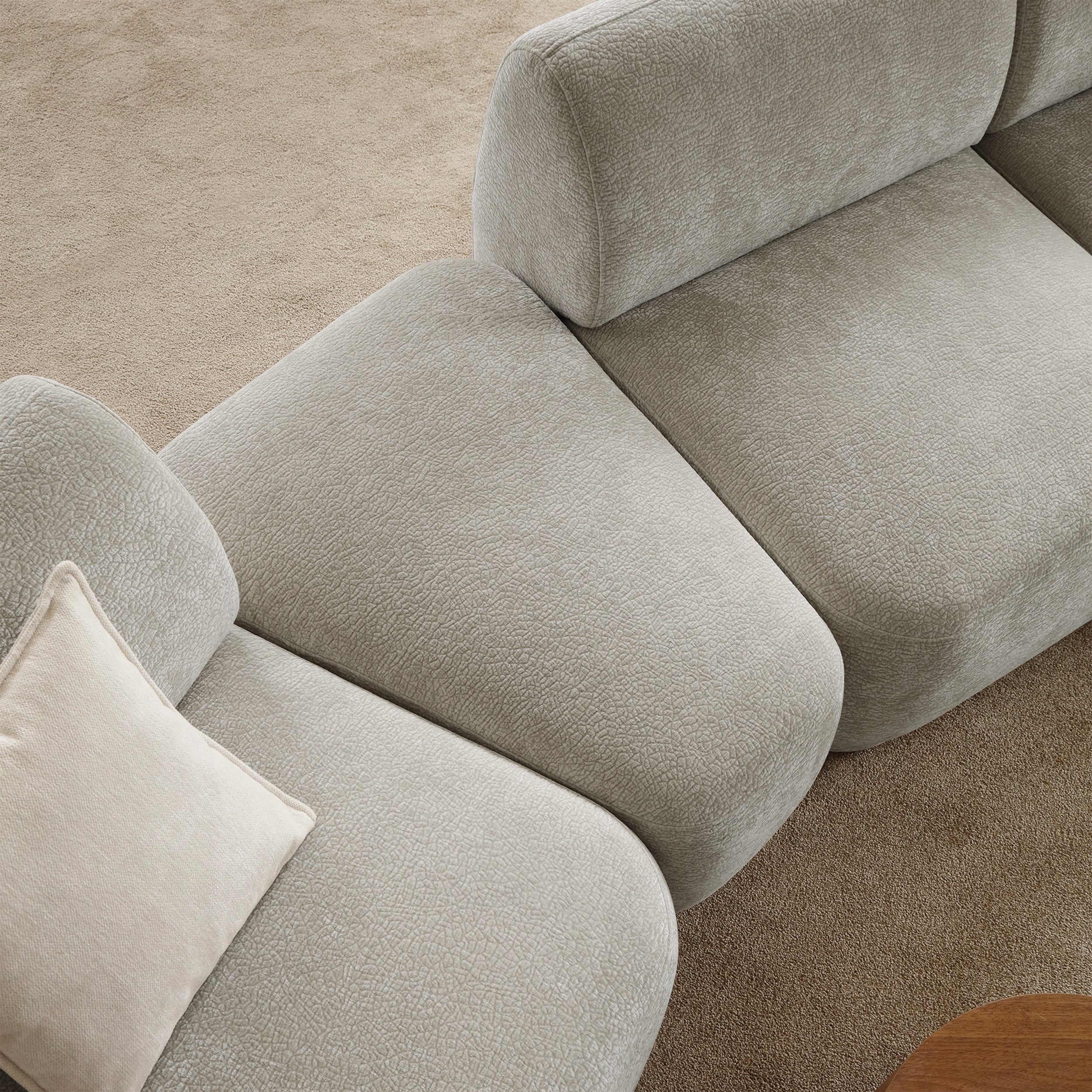 Modulares dreieckiges Hocker-Pouf Bommo in grau-beige Chenille