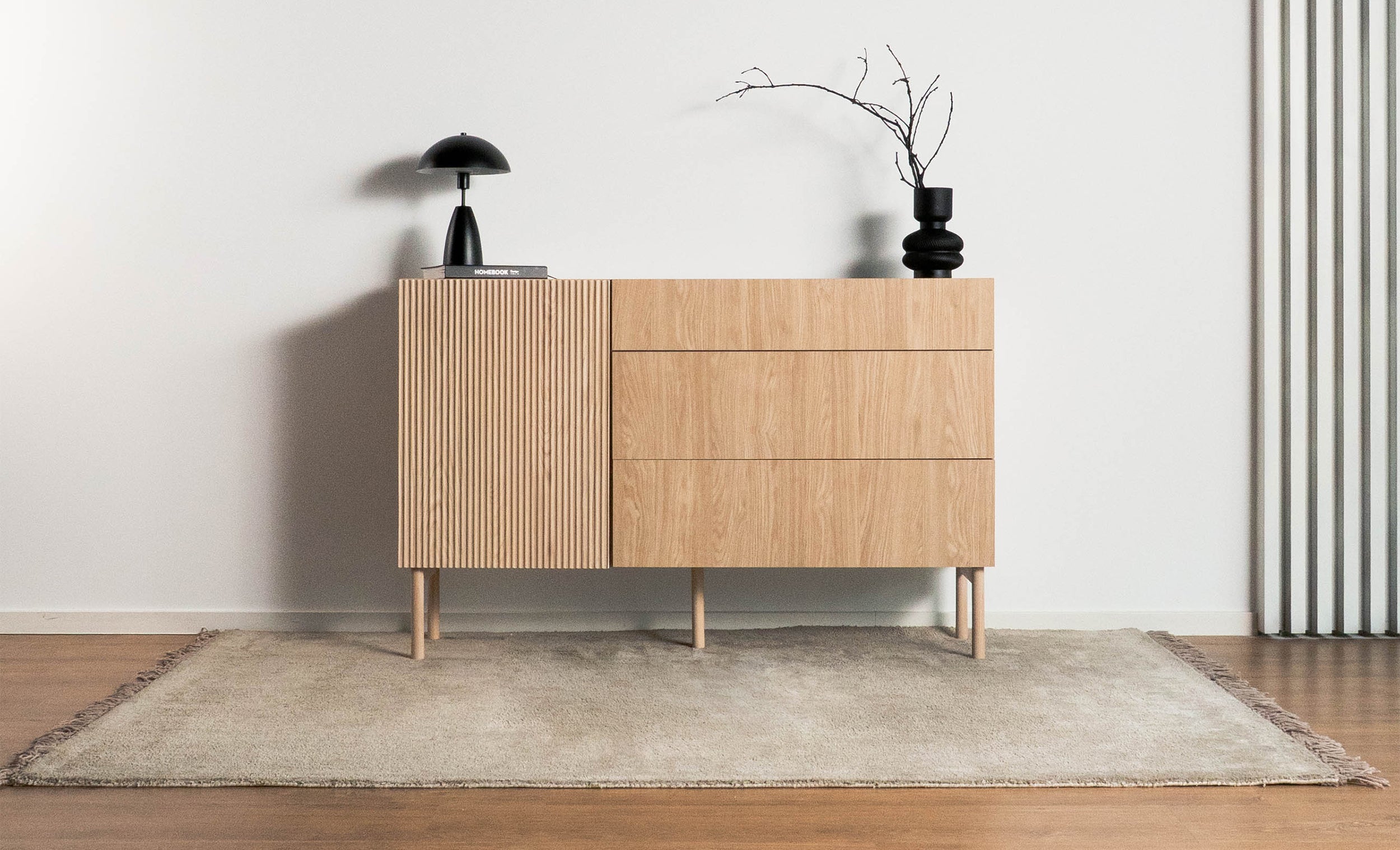 Einzeltür-Kommode Nolie mit drei Schubladen, 140 cm, geölte Eiche