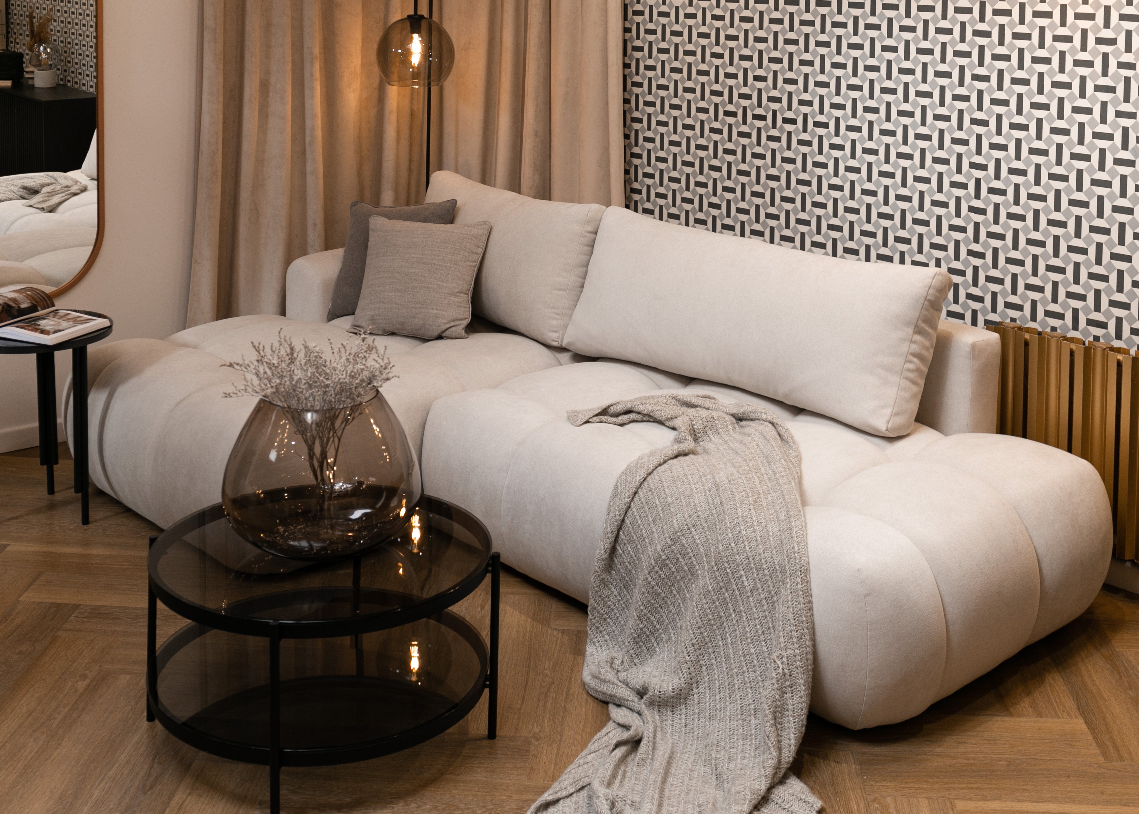 Ecksofa mit Schlaffunktion Ombo, cremefarben, L-förmig, mit Stauraum, aus leicht zu reinigendem Flechtstoff, linksseitig