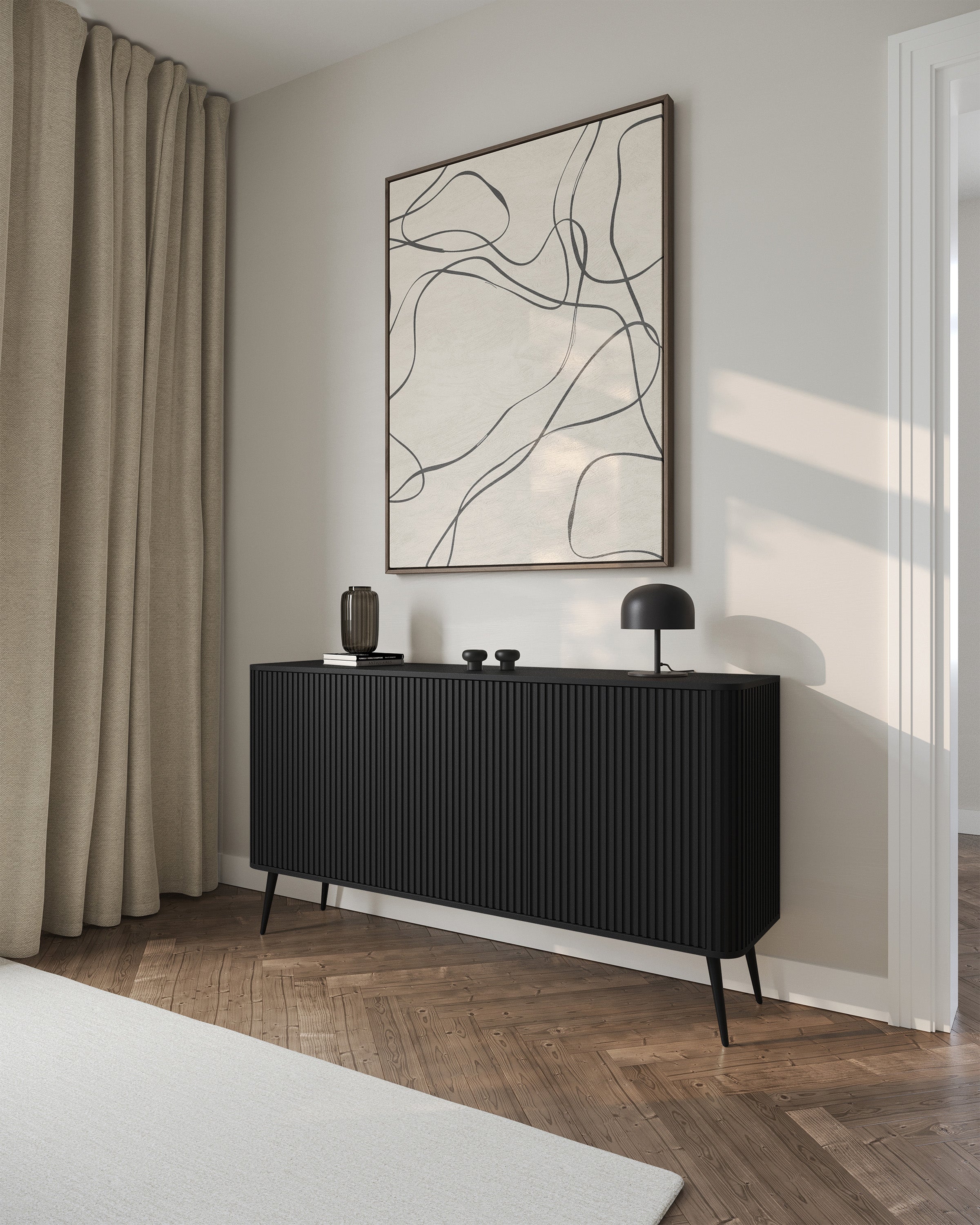 Kommode Ovarlo mit drei Türen, 163 cm, schwarz mit schwarzen Beinen