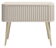 Nachttisch Ovarlo mit Rillen und Schublade, 63 cm, sandbeige mit goldenen Beinen