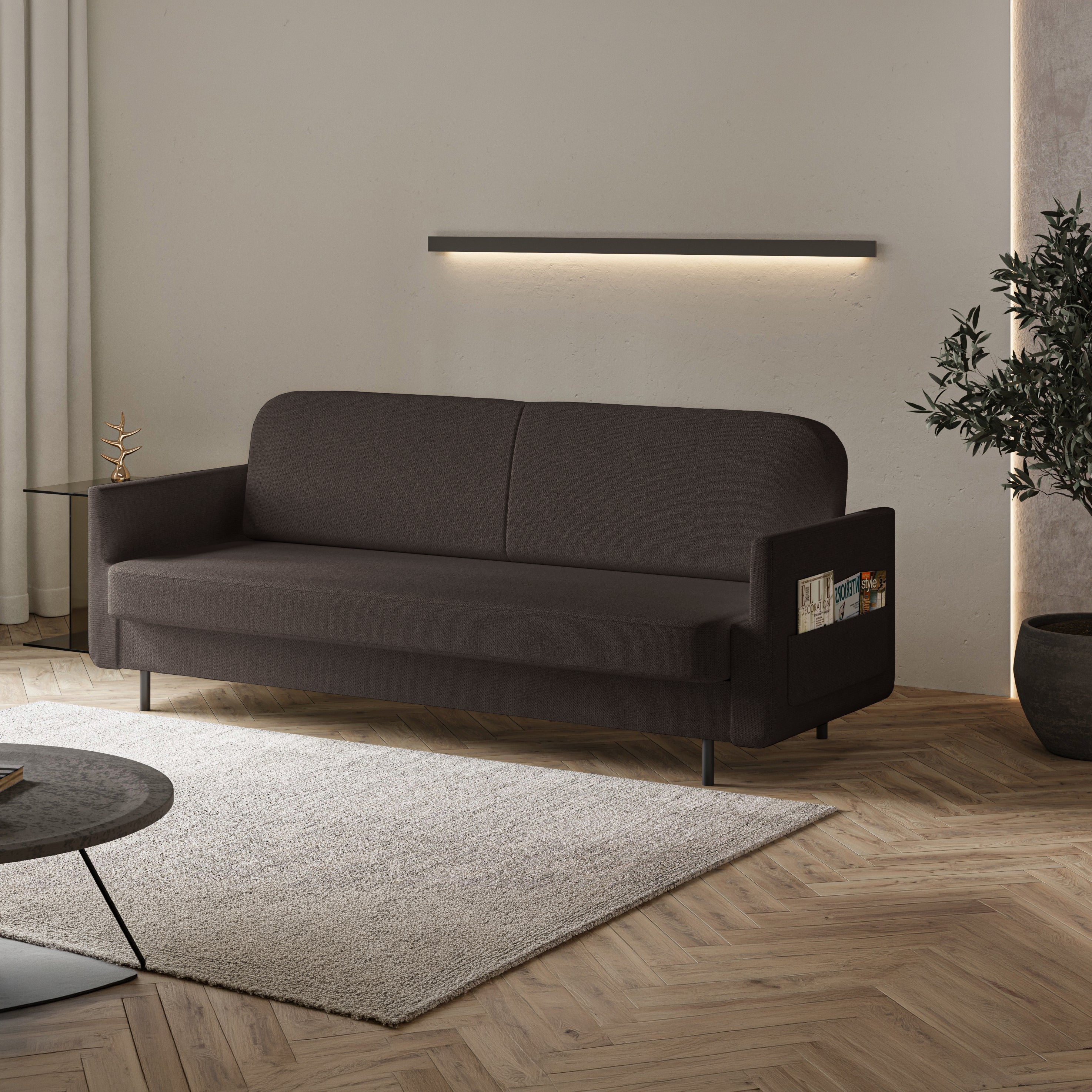 Dreisitziges ausklappbares Sofa Ovelio in braunem, hydrophobem Chenille-Stoff