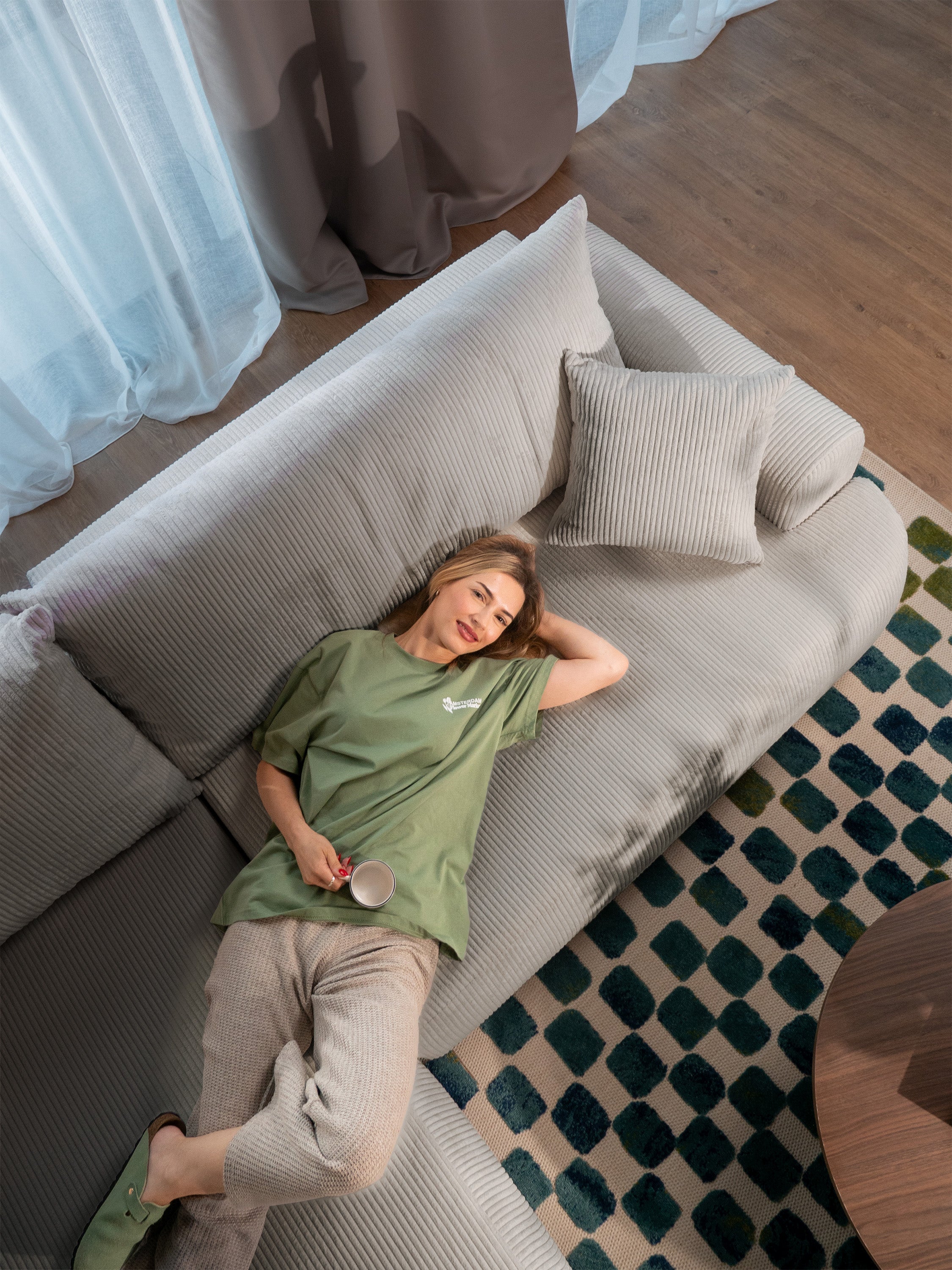 Ecksofa mit Schlaffunktion Ovo Cord, L-förmig, linksseitig, mit Stauraum, grau-beige Cordstoff