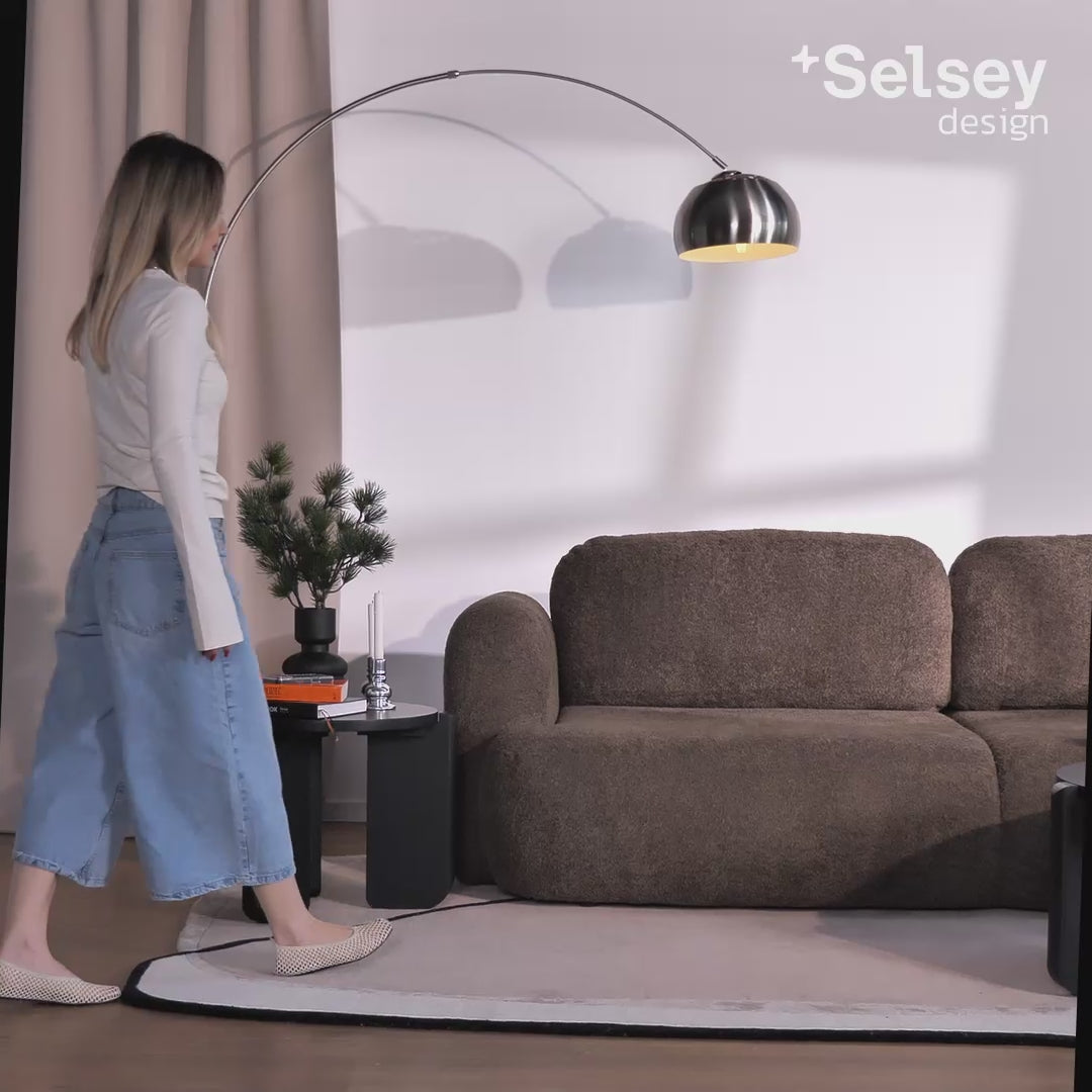 Video laden: Dreisitziges ausklappbares Sofa Tvoya in hellem Beige Bouclé
