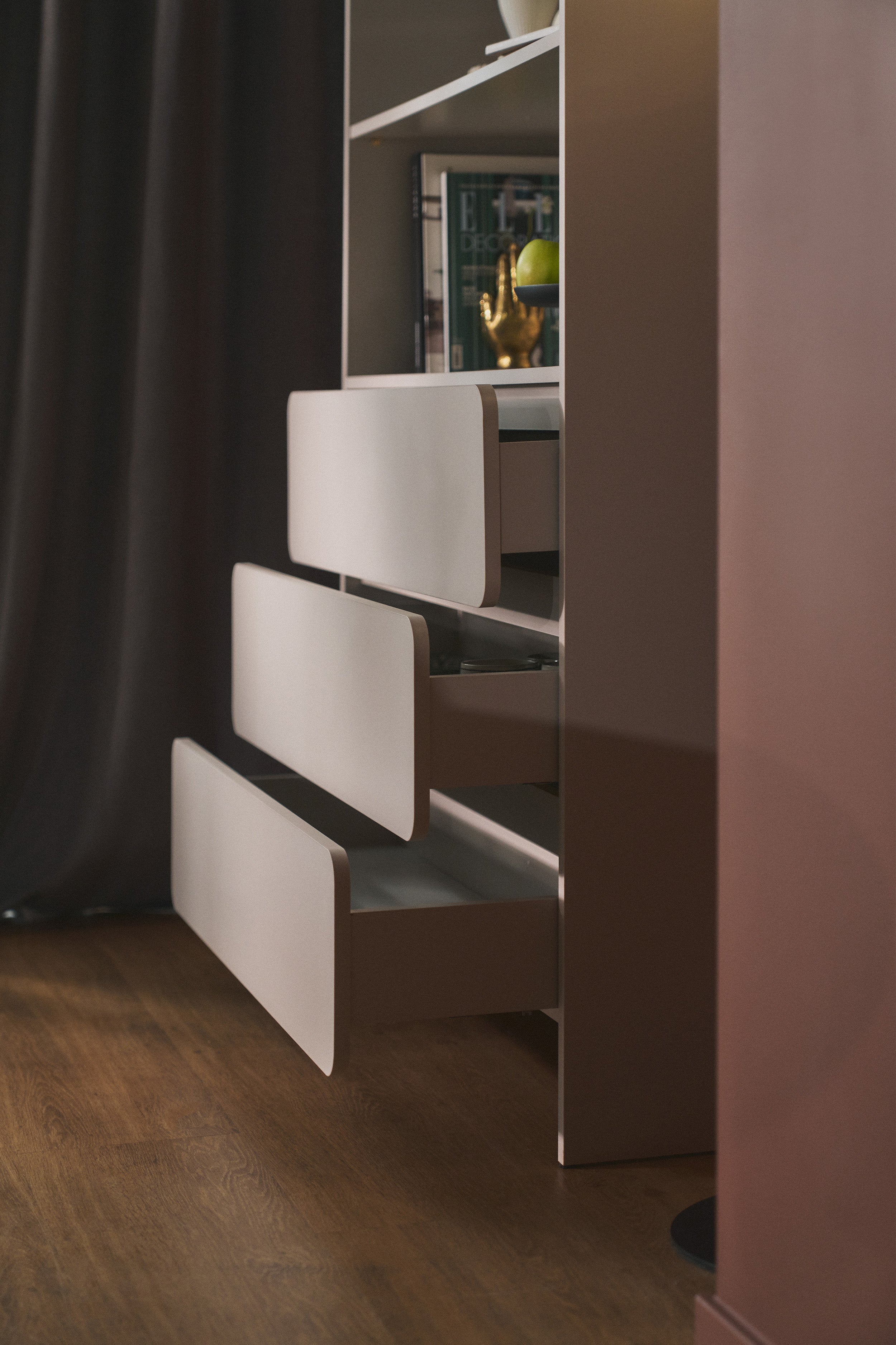 Lummo Regal mit drei Schubladen 100 cm Kaschmir
